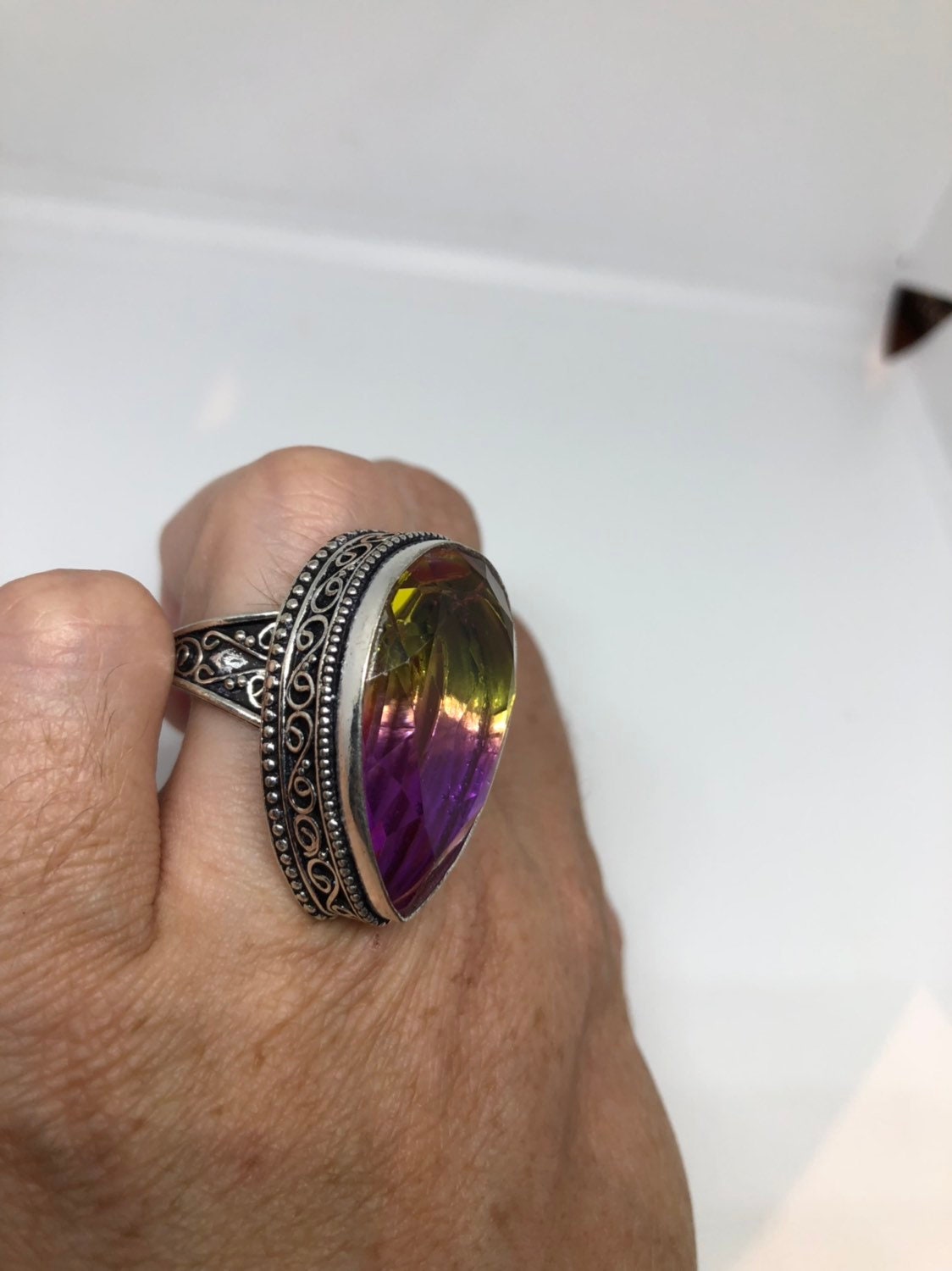 Vintage Purple fuchsia to Yellow Vintage Art Glass Ring About 1 Inch Long Knuckle Ring