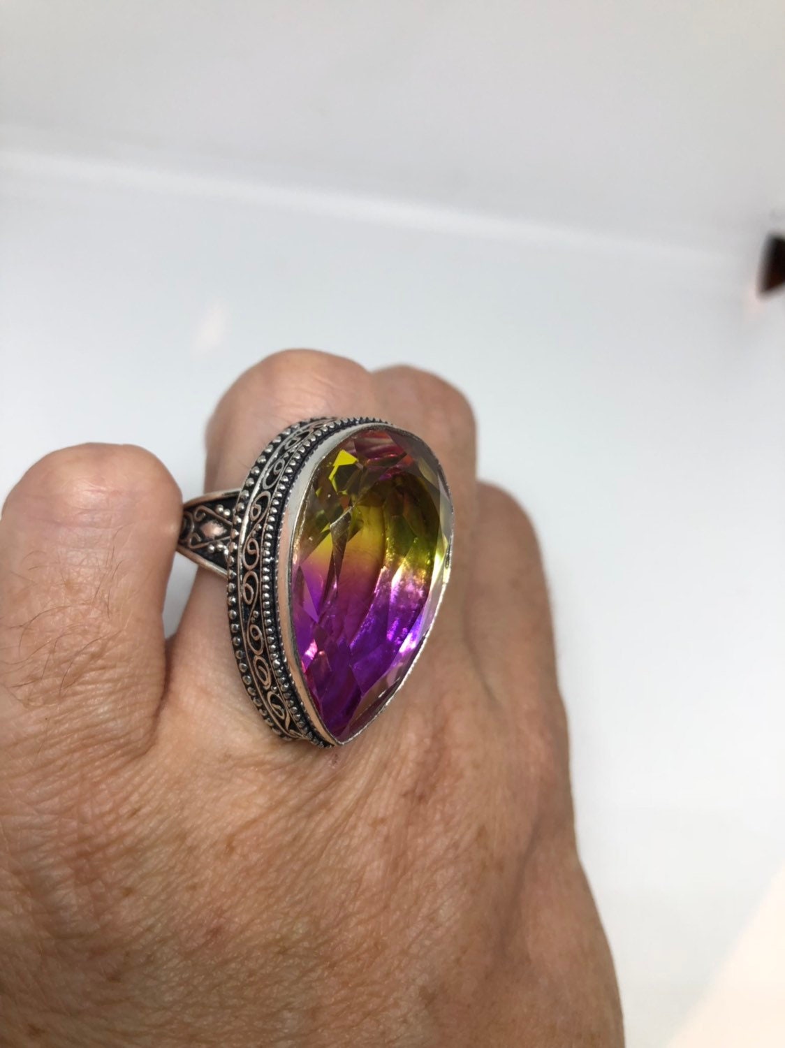 Vintage Purple fuchsia to Yellow Vintage Art Glass Ring About 1 Inch Long Knuckle Ring