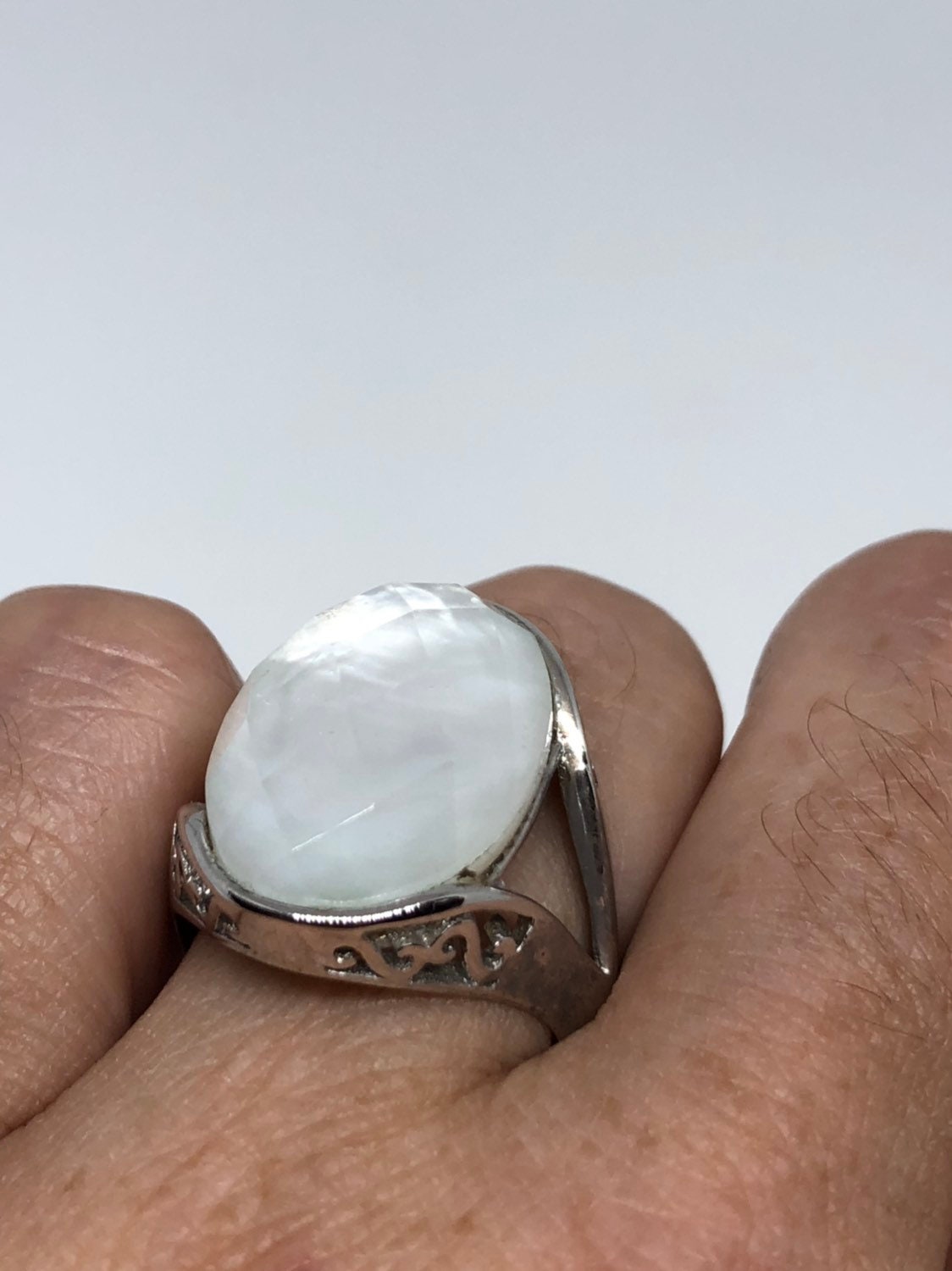 Vintage Mother of Pearl 925 Sterling Silver Ring