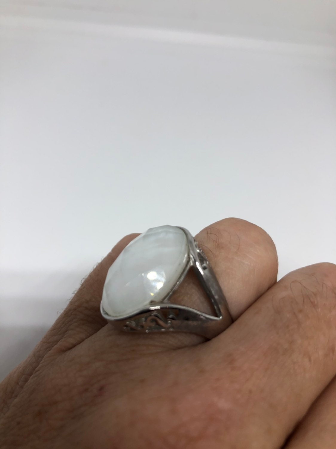 Vintage Mother of Pearl 925 Sterling Silver Ring