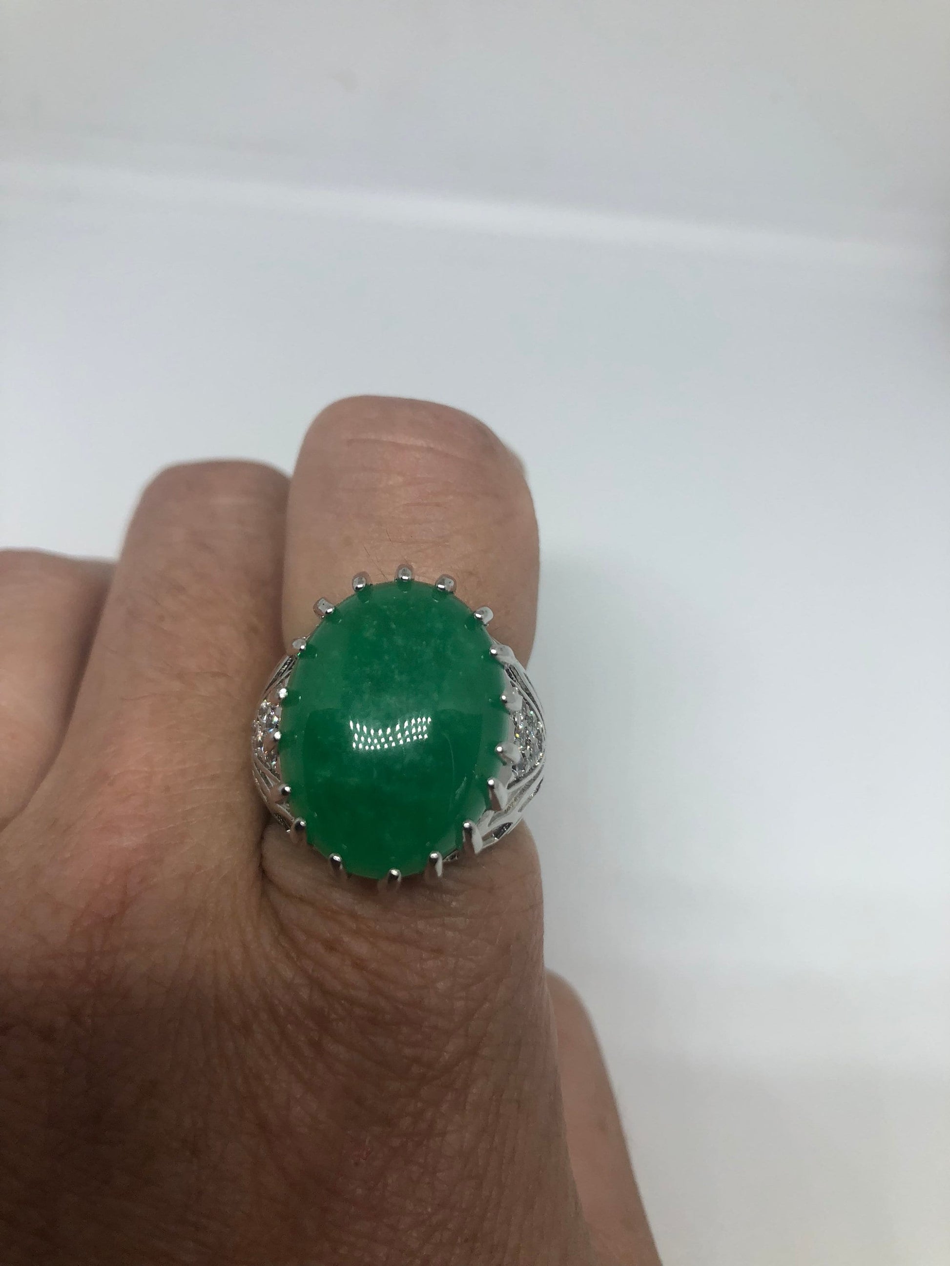 Vintage Lucky Green Nephrite Jade Ring