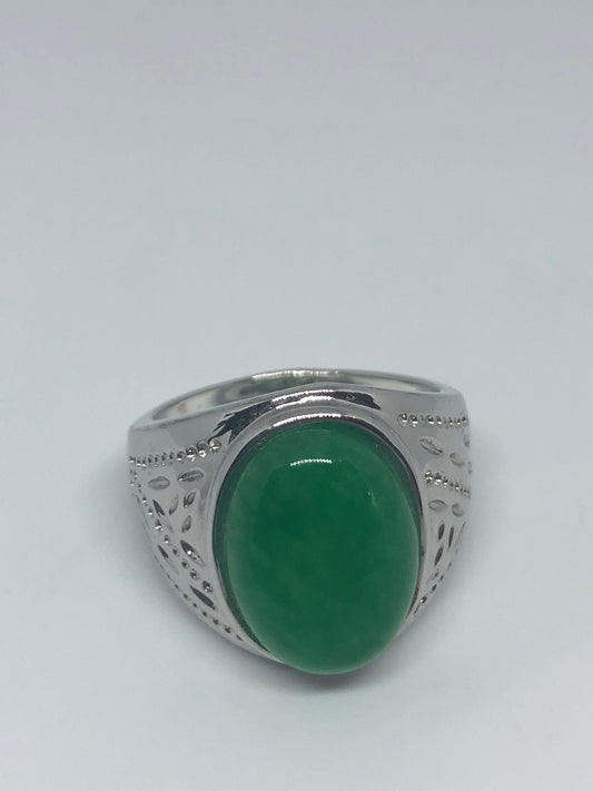 Vintage Lucky Green Nephrite Jade Ring