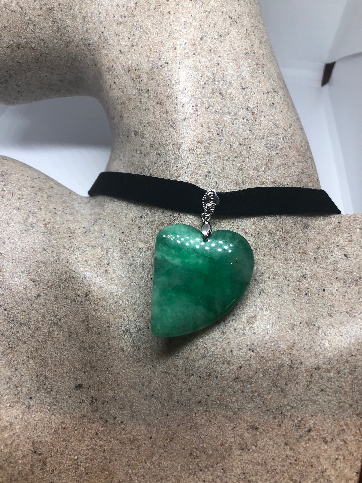 Vintage Green Jade Choker Silver Finish Necklace Pendant