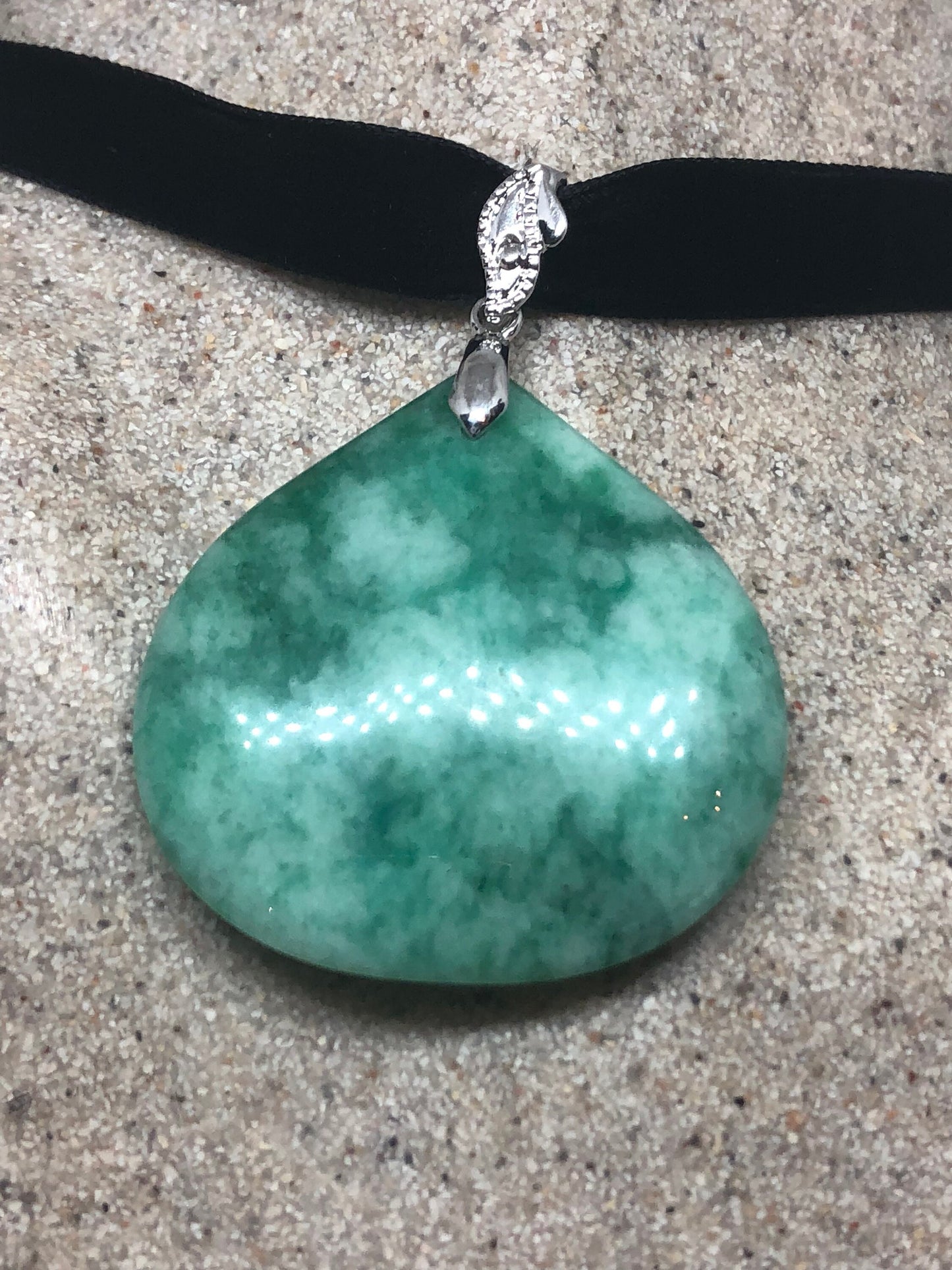 Vintage Green Jade Choker Silver Finish Necklace Pendant