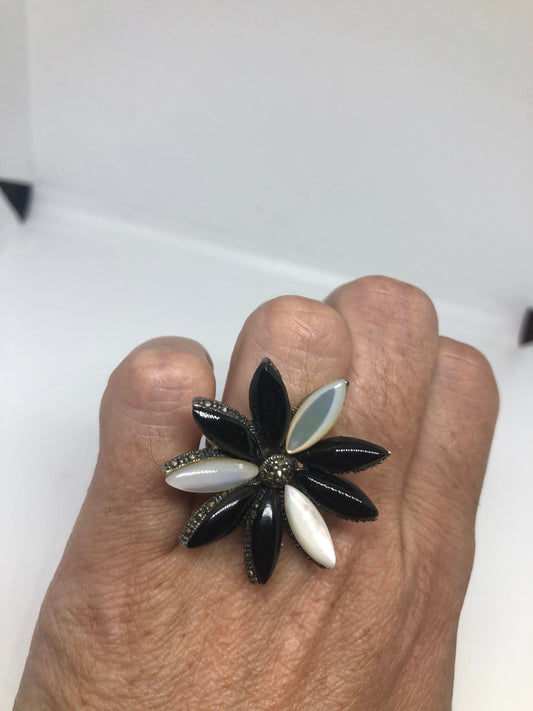 Vintage Mother of Pearl Black Onyx 925 Sterling Silver Marcasite Flower Ring