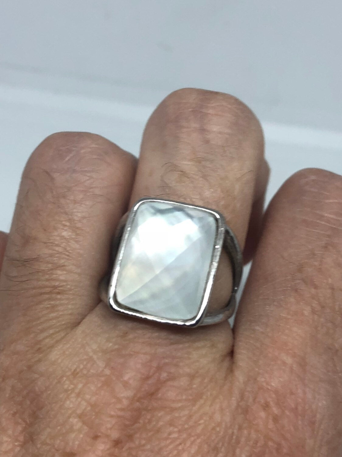 Vintage Mother of Pearl 925 Sterling Silver Ring