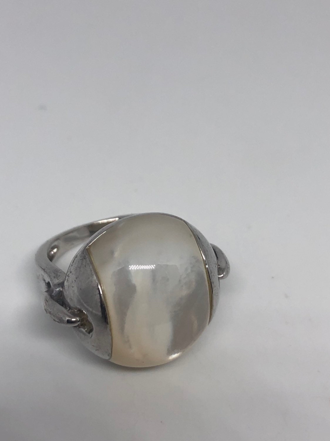 Vintage Mother of Pearl 925 Sterling Silver Ring