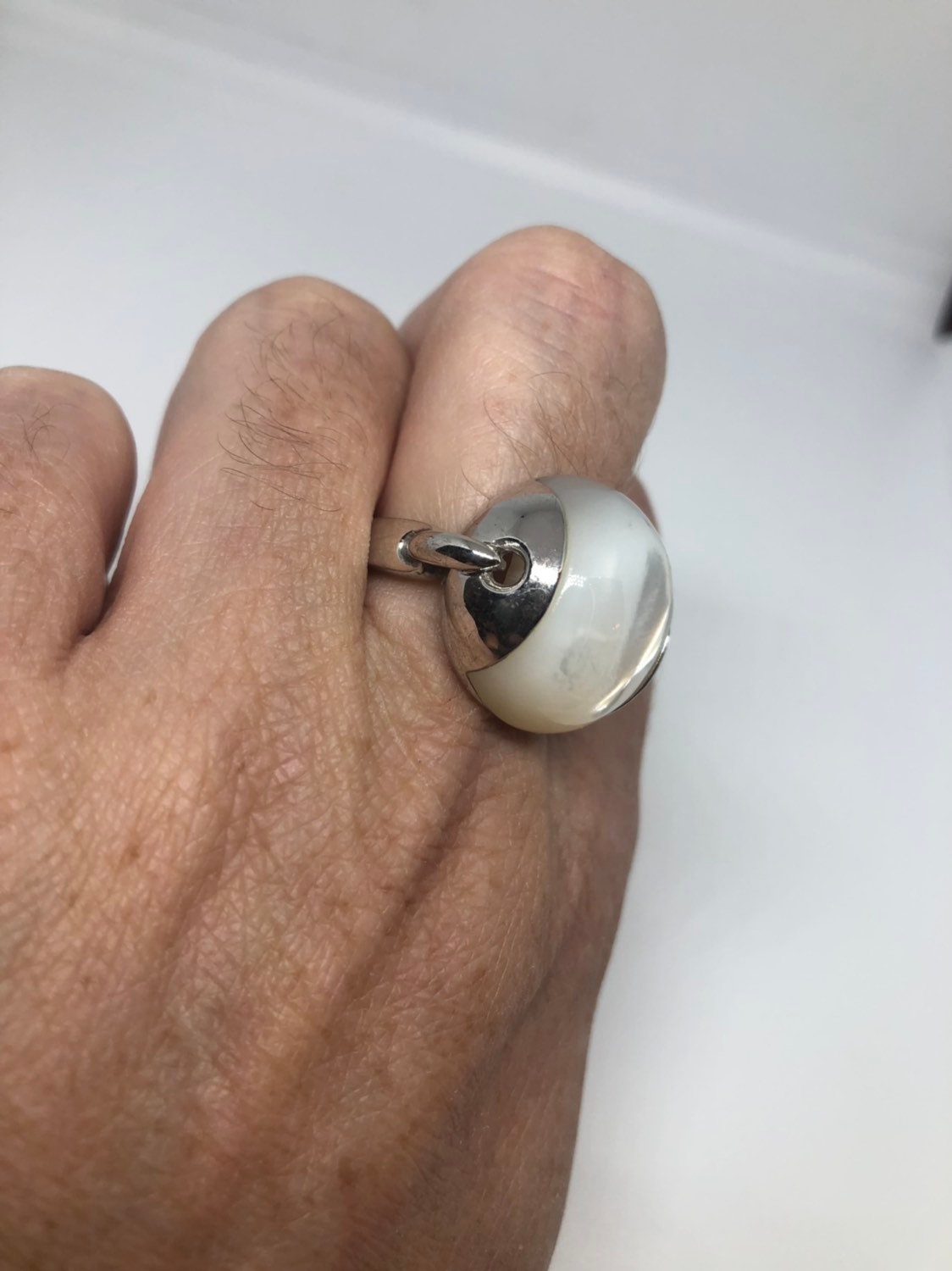 Vintage Mother of Pearl 925 Sterling Silver Ring