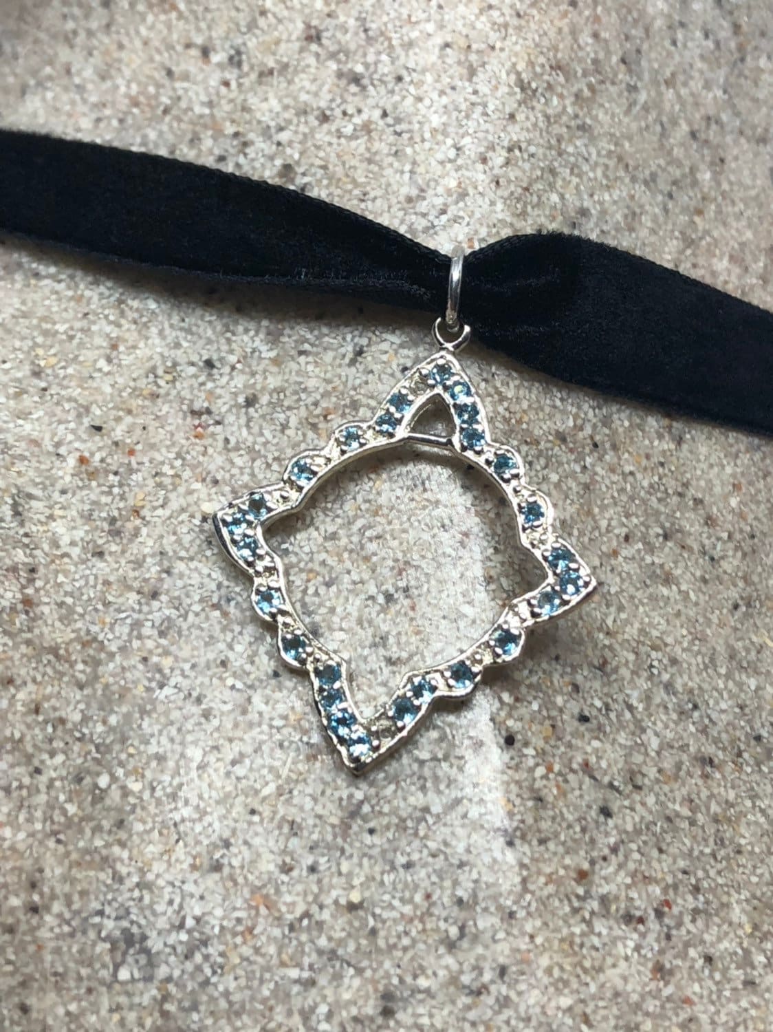 Vintage Genuine Deep Lindon Blue Topaz 925 Sterling Silver Necklace Pendant