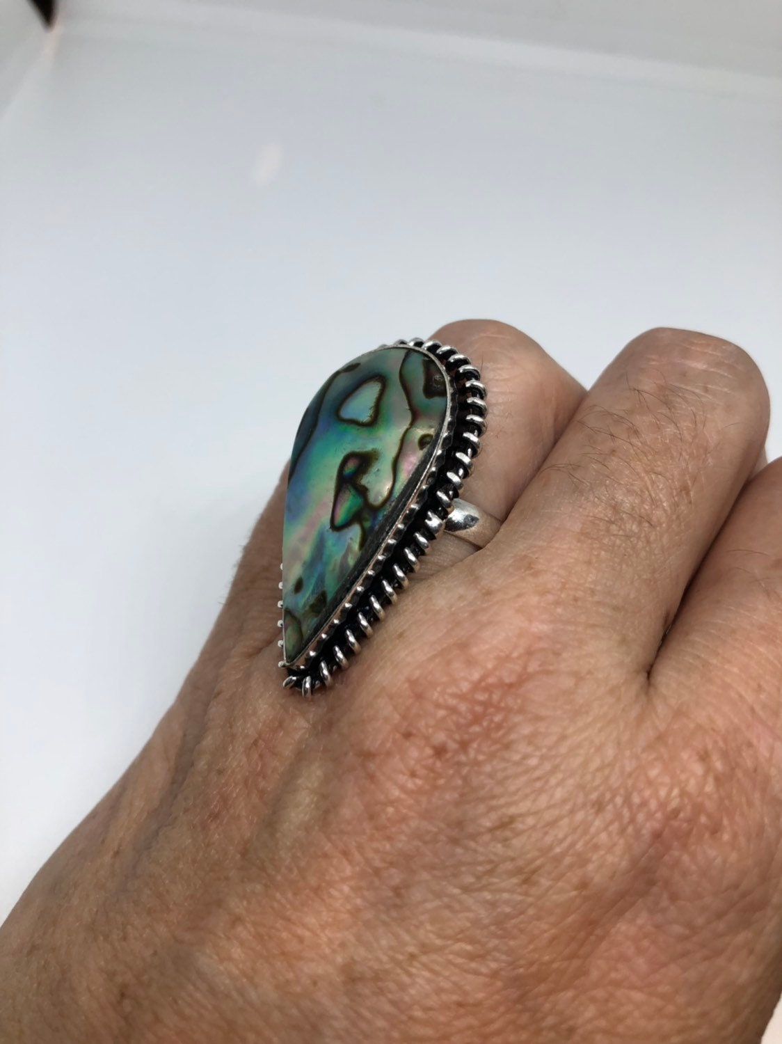 Antique Green Abalone White Bronze Silver Ring