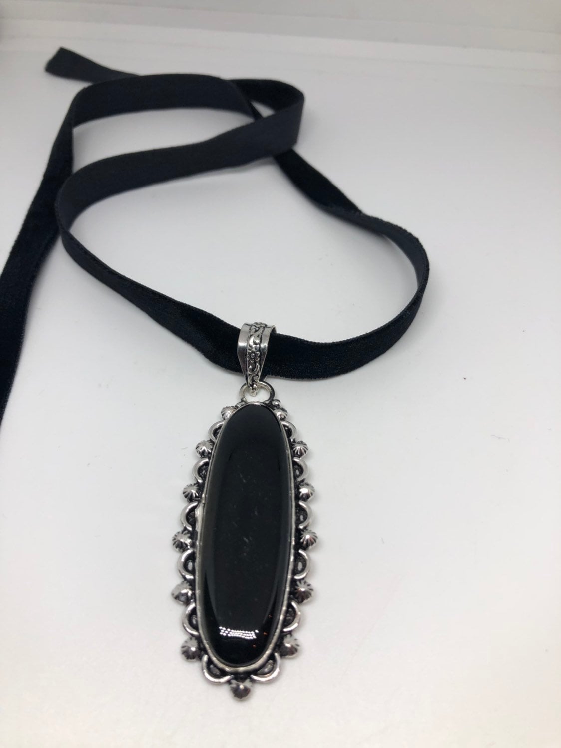 Vintage Silver Genuine Black Onyx Dangle Pendant Necklace