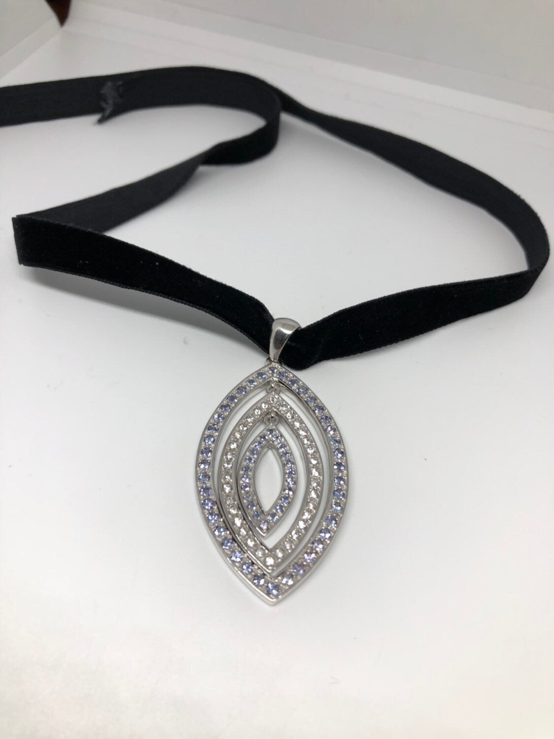 Vintage Blue Tanzanite choker Necklace 925 Stering Silver Pendant