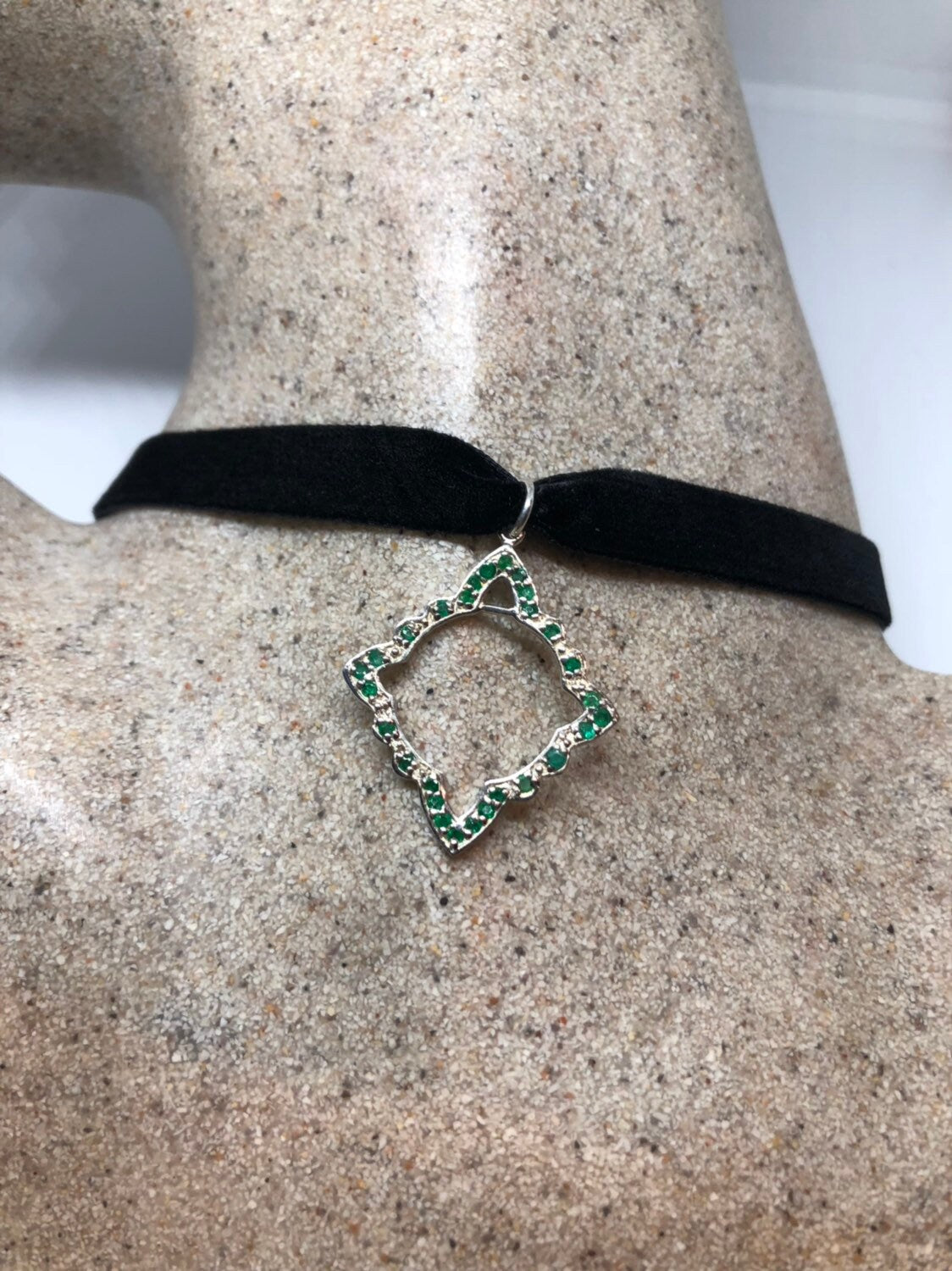 Vintage Green Emerald Heart Choker Necklace 925 Sterling Pendant
