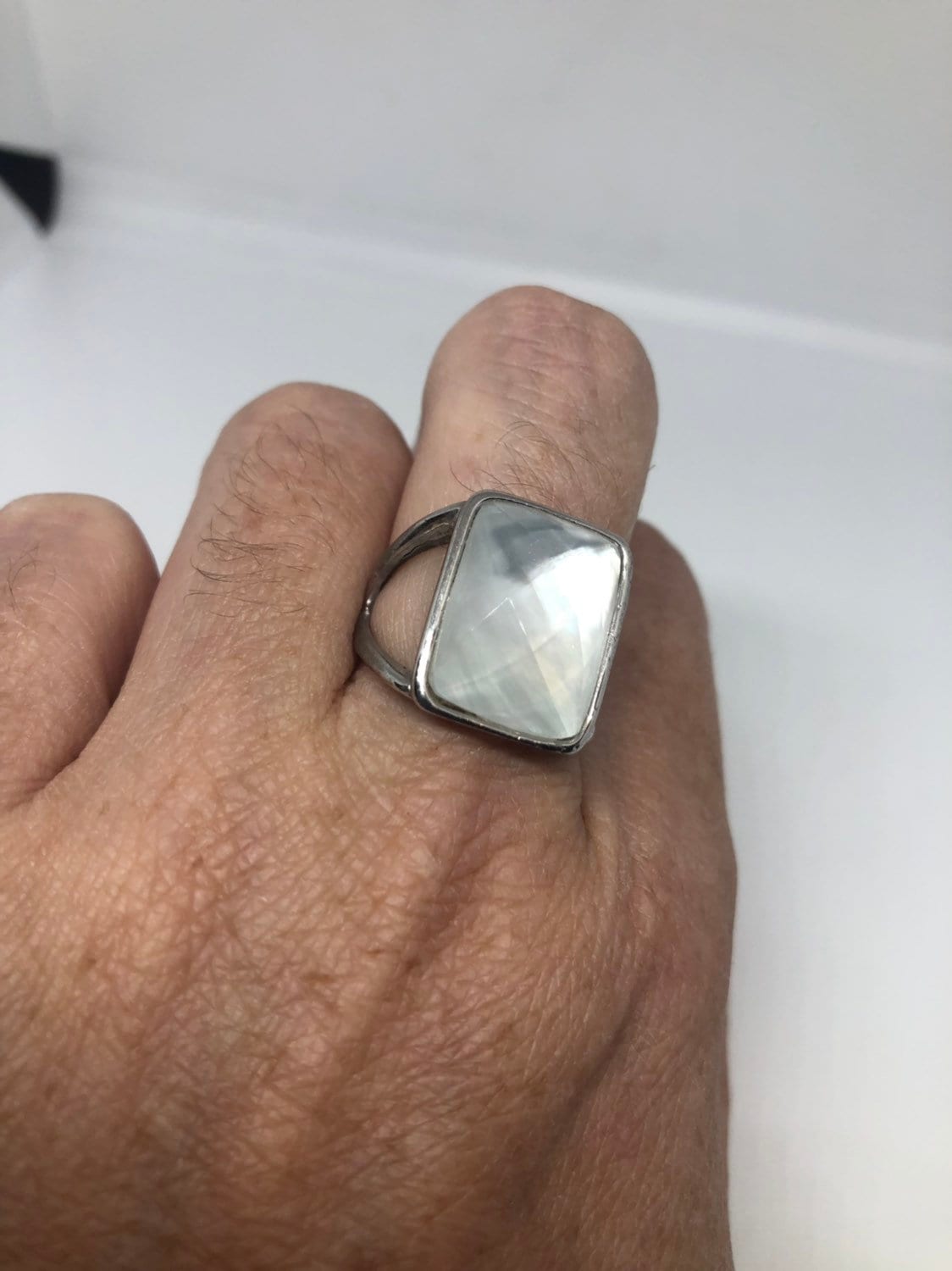 Vintage Mother of Pearl 925 Sterling Silver Ring