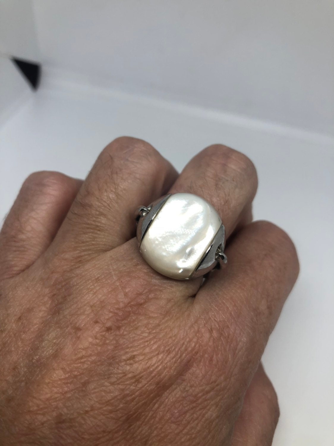 Vintage Mother of Pearl 925 Sterling Silver Ring