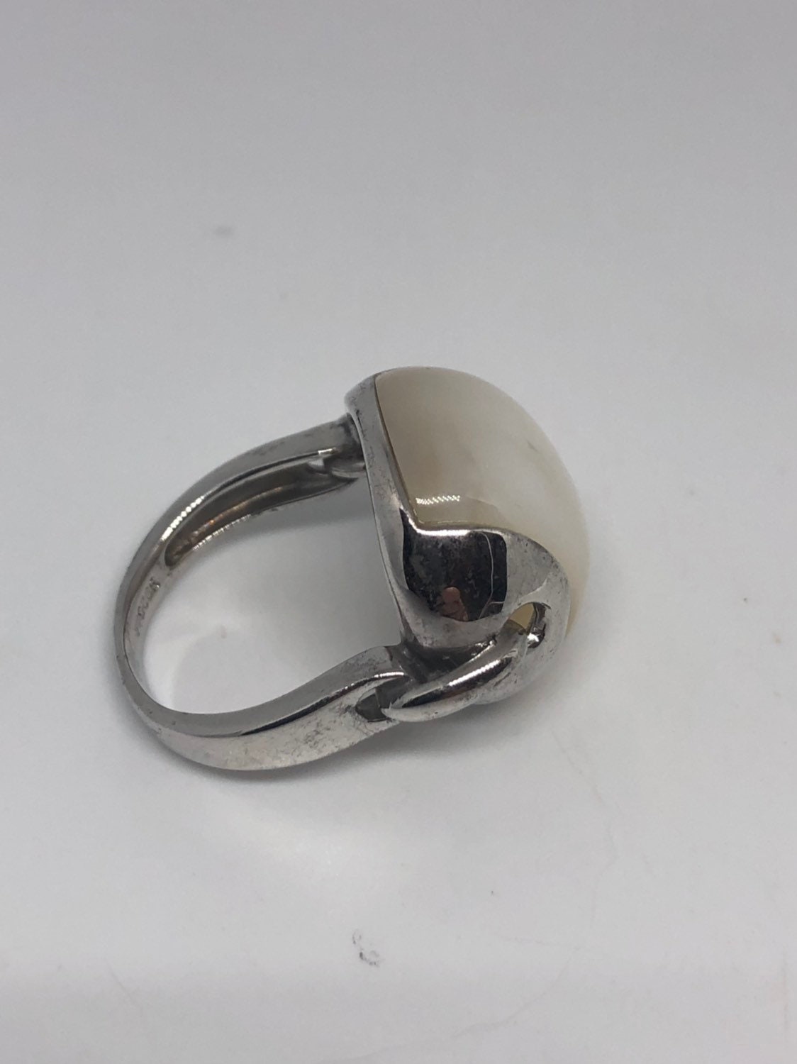 Vintage Mother of Pearl 925 Sterling Silver Ring