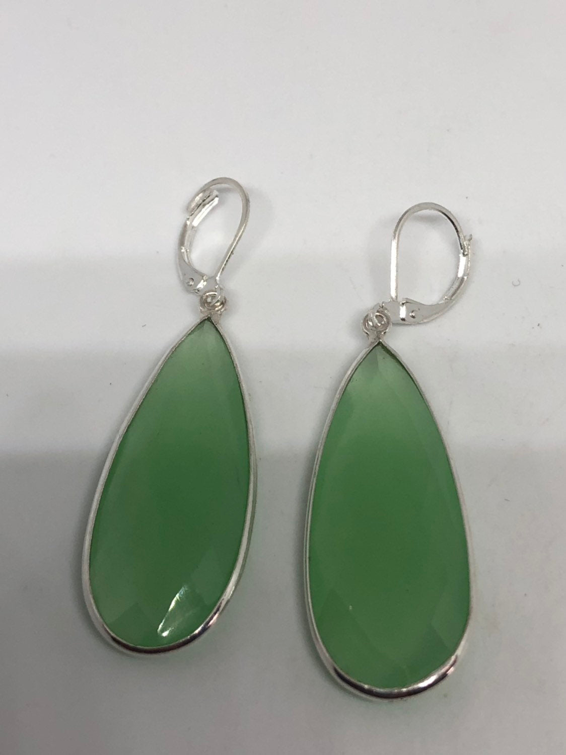 Vintage Genuine Green Chalcedony Gemstone Sterling Silver Lever Back Chandelier Earrings