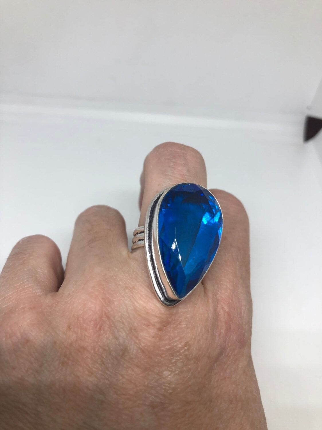 Vintage Aqua Turquoise Vintage Art Glass Ring 1.25 Long Knuckle Ring