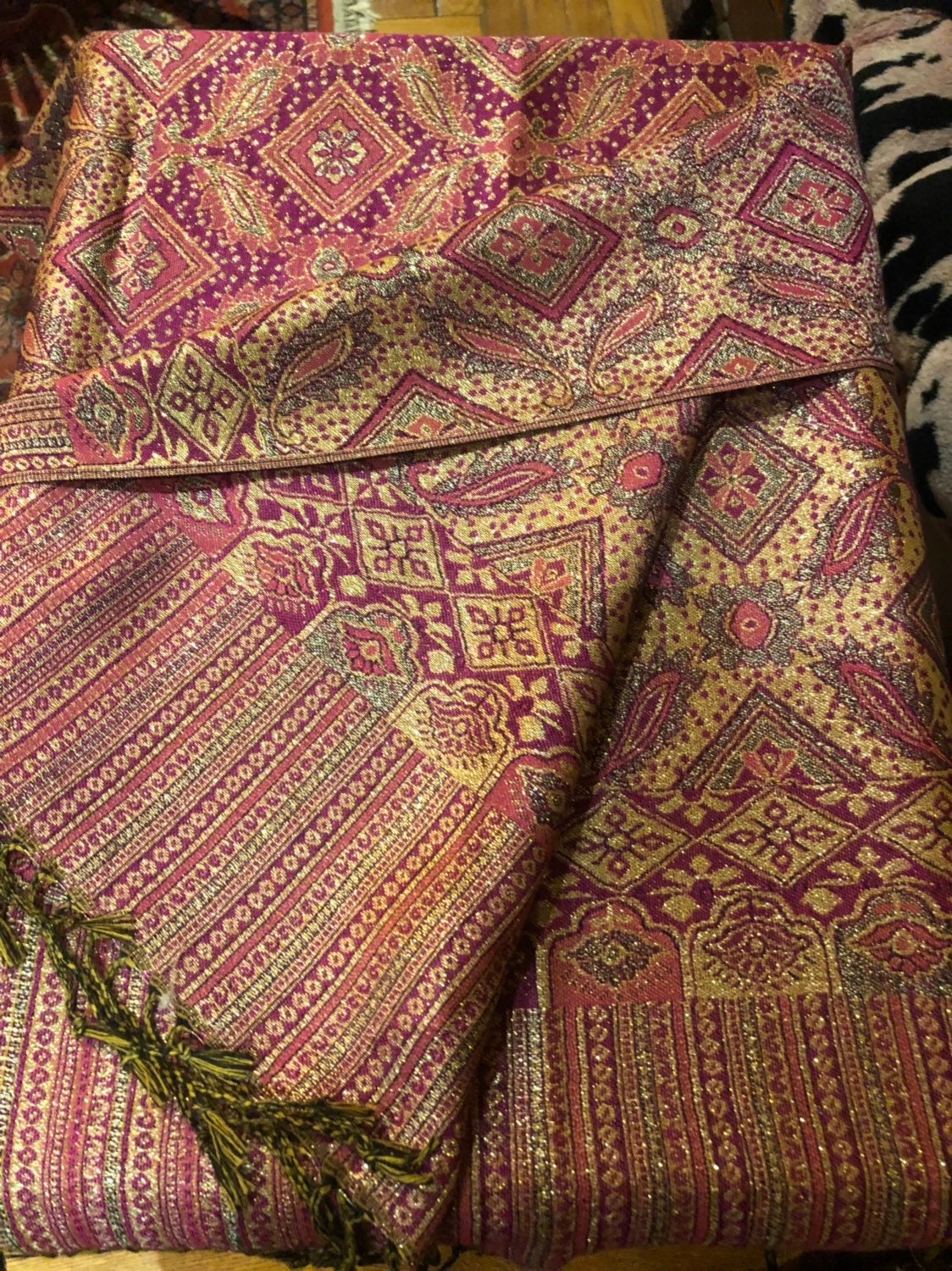 Vintage Magenta Pink Metallic Paisley Brocade Pashmina Scarf Wrap