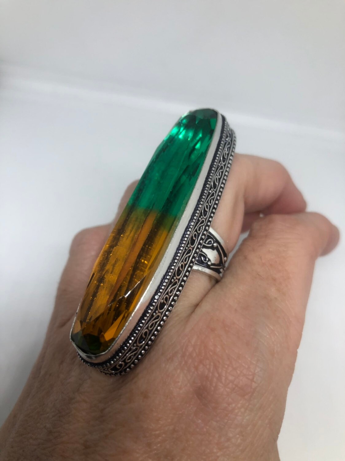 Vintage Green to yellow Vintage Art Glass Ring 2 Long Knuckle Ring