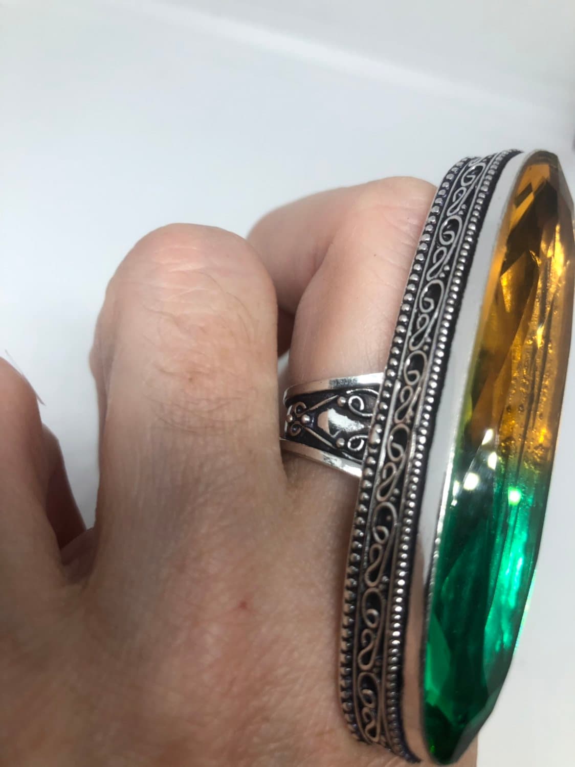 Vintage Green to yellow Vintage Art Glass Ring 2 Long Knuckle Ring