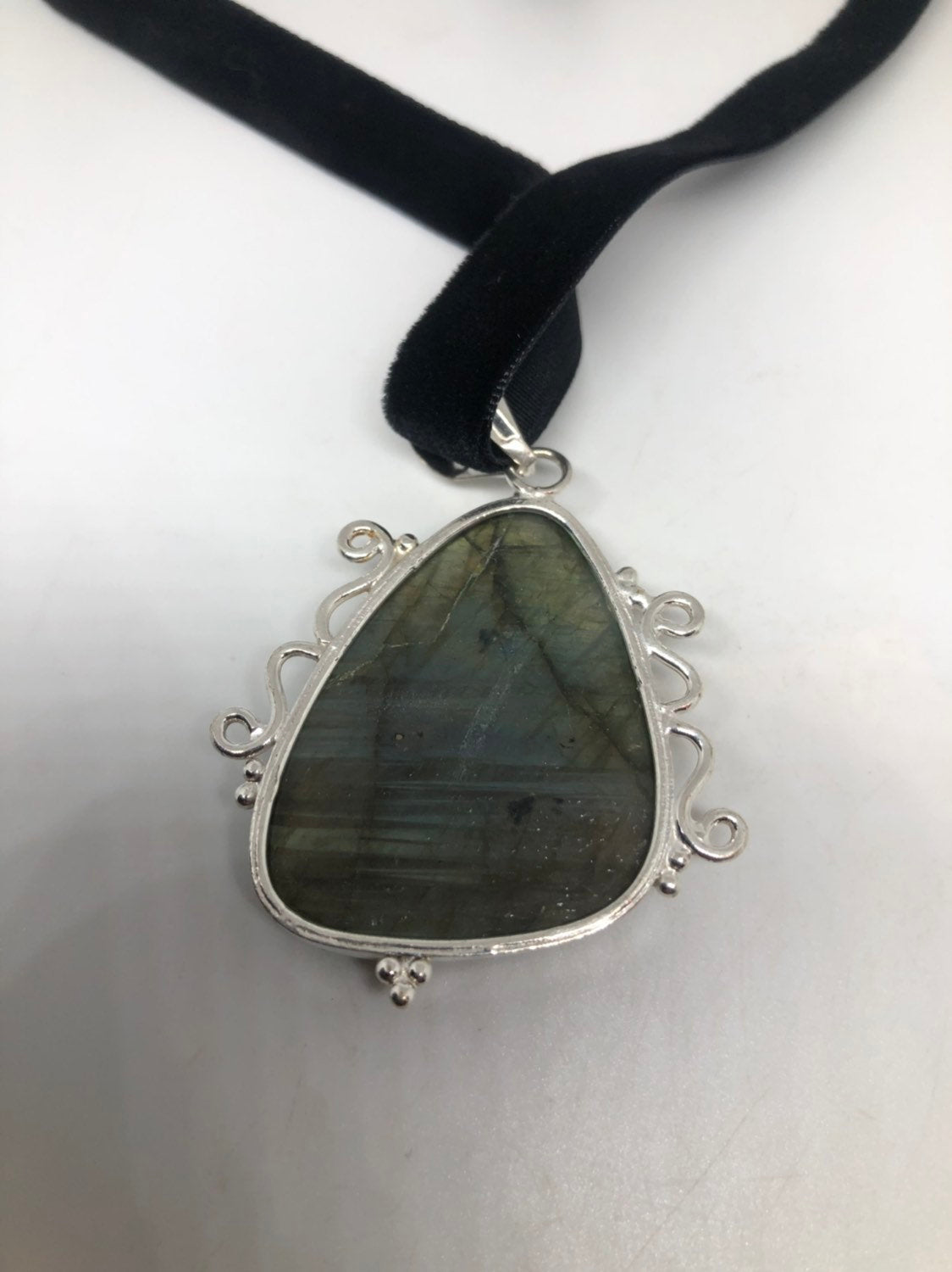 Vintage Silver Genuine Labradorite Gemstone Necklace.