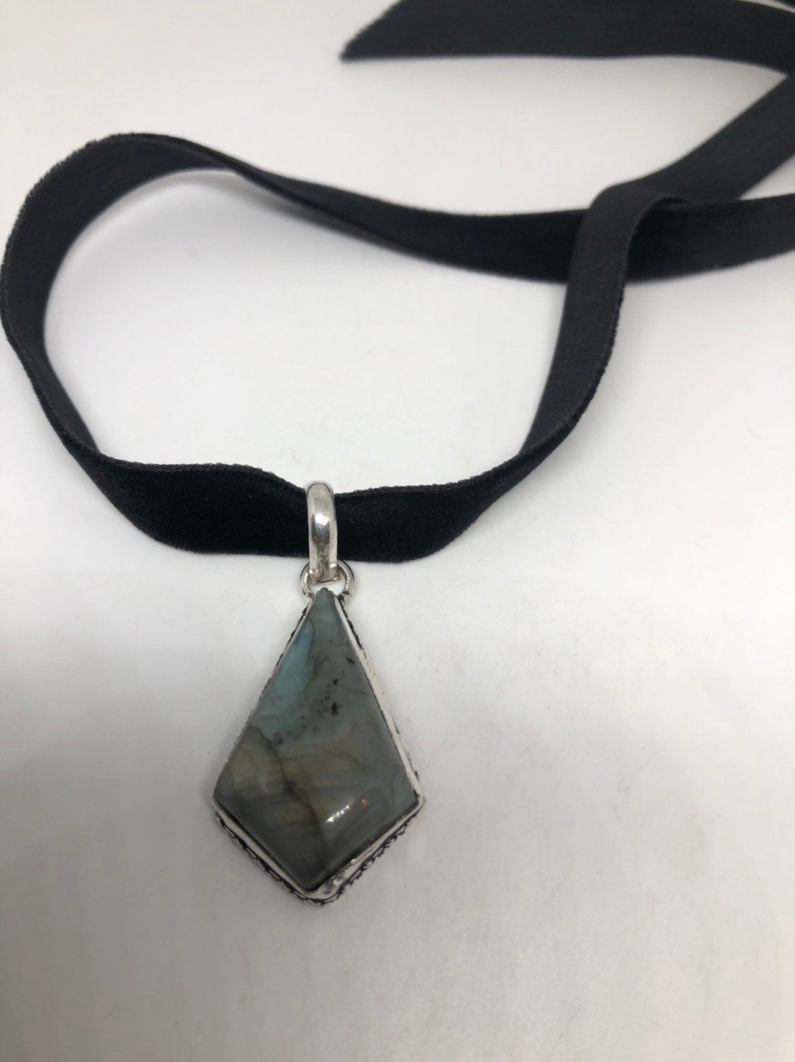 Vintage Silver Genuine Labradorite Gemstone Necklace.