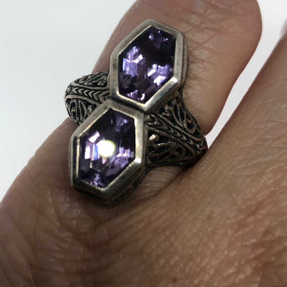 Vintage Handmade Deep Purple Genuine Amethyst Setting 925 Sterling Silver Gothic Ring