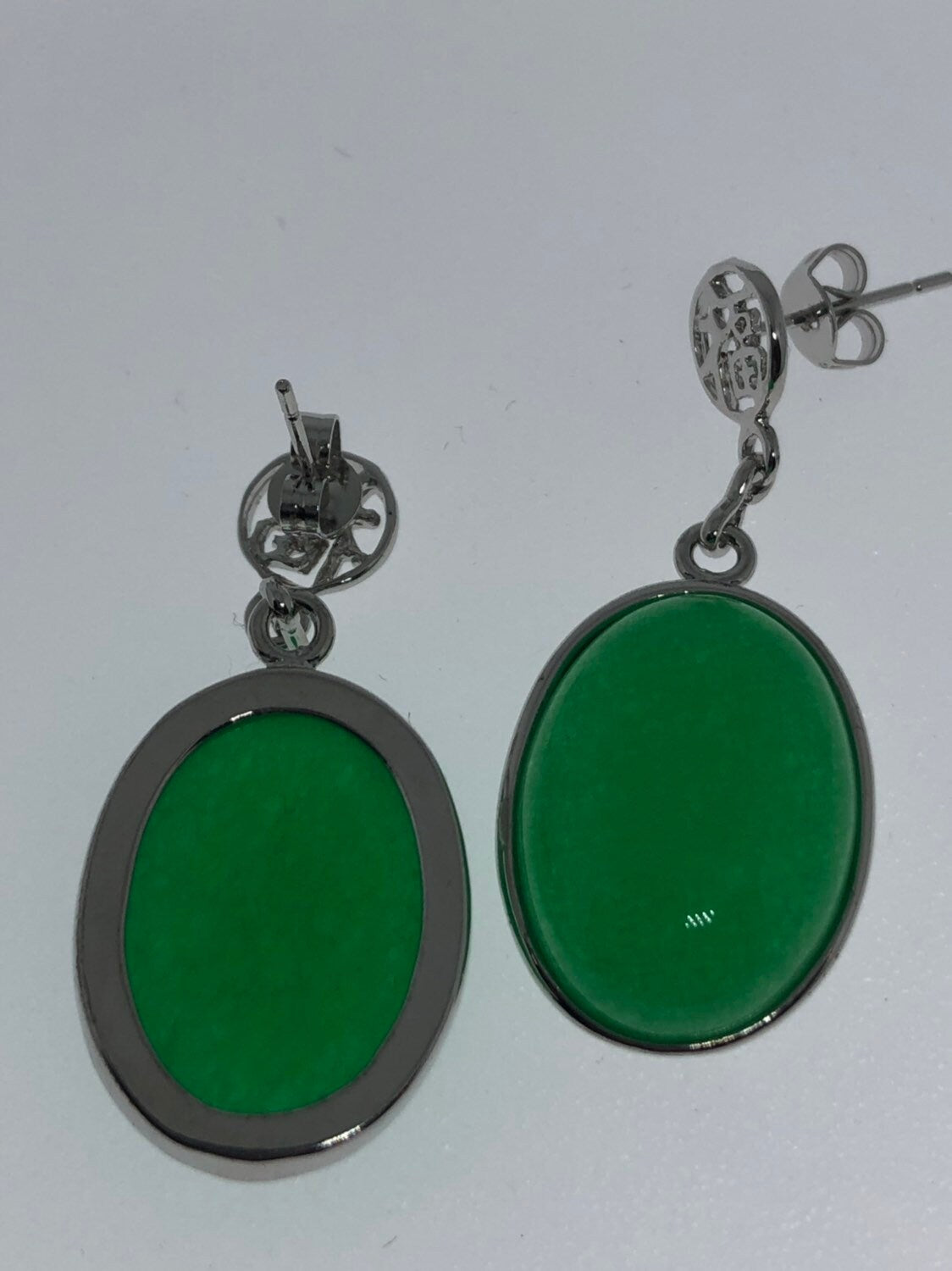 Vintage Fun Green Jade Gemstone Silver Bronze Earrings