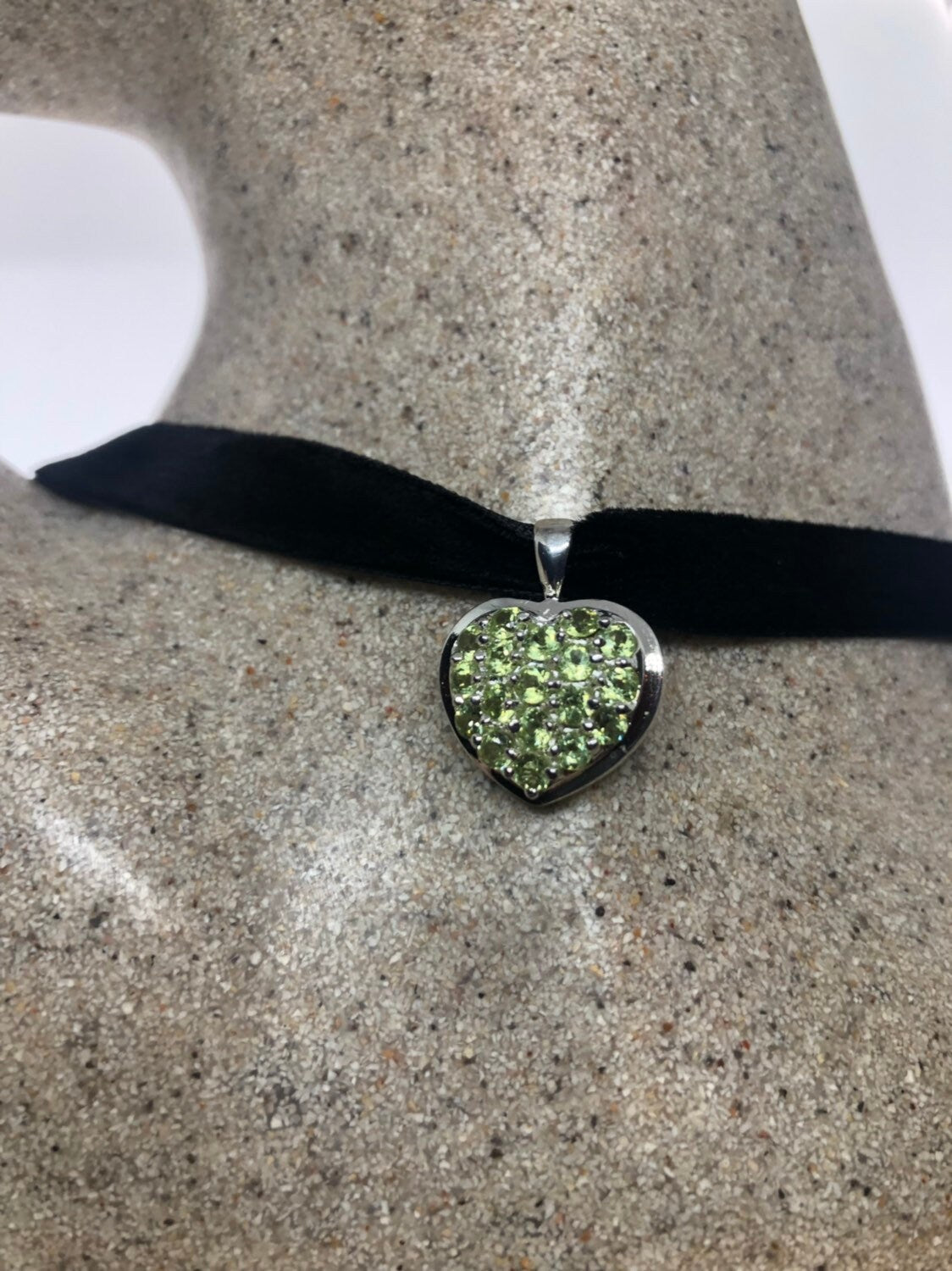 Vintage Green Peridot Choker 925 Sterling Silver Heart Pendant Necklace