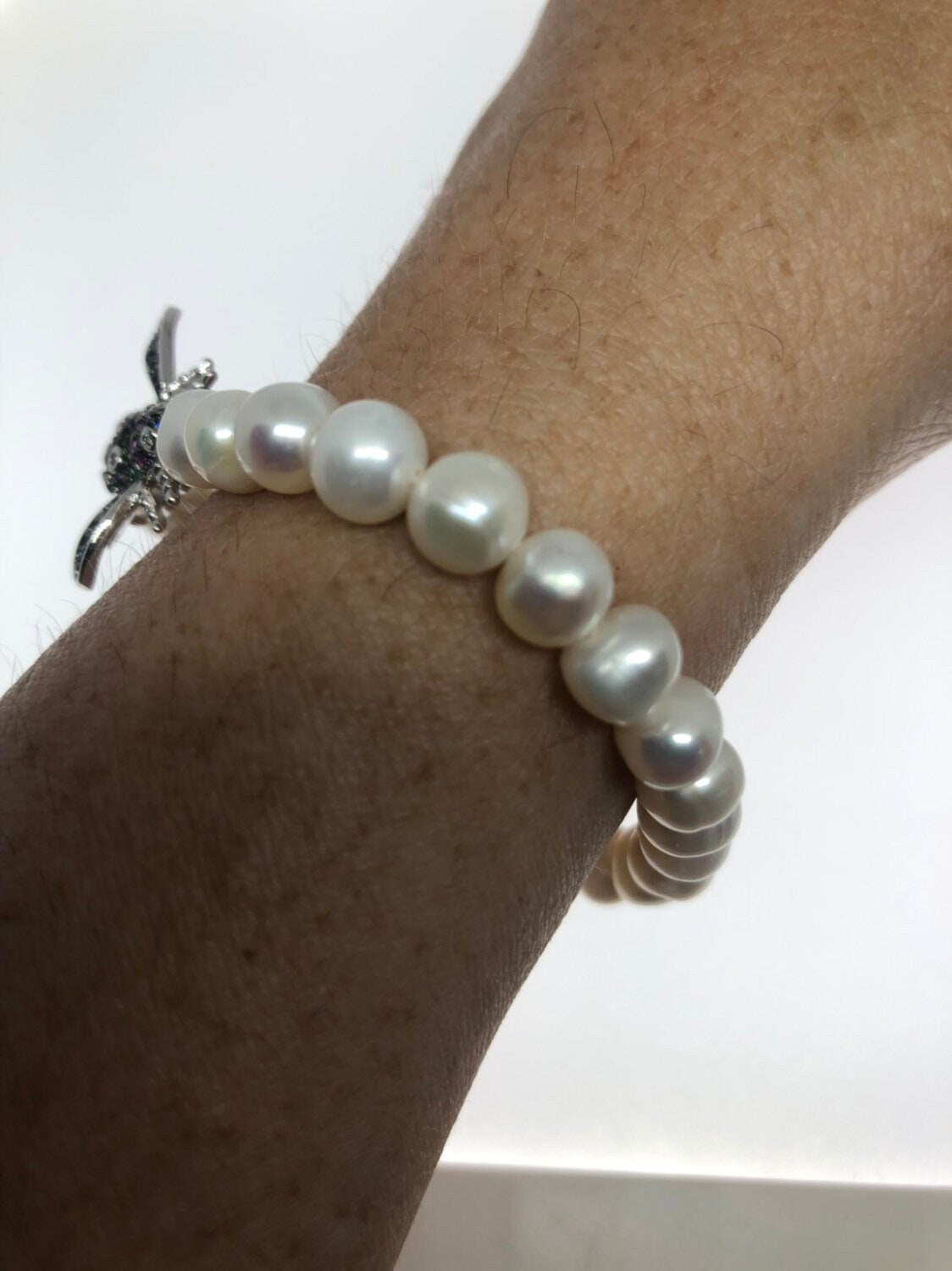 Vintage Stretch Beaded Bracelet | Bee Genuine Pearl Stretch Bracelet