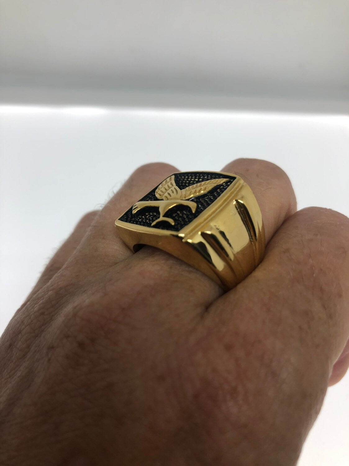 Vintage Mens Golden US Eagle Ring