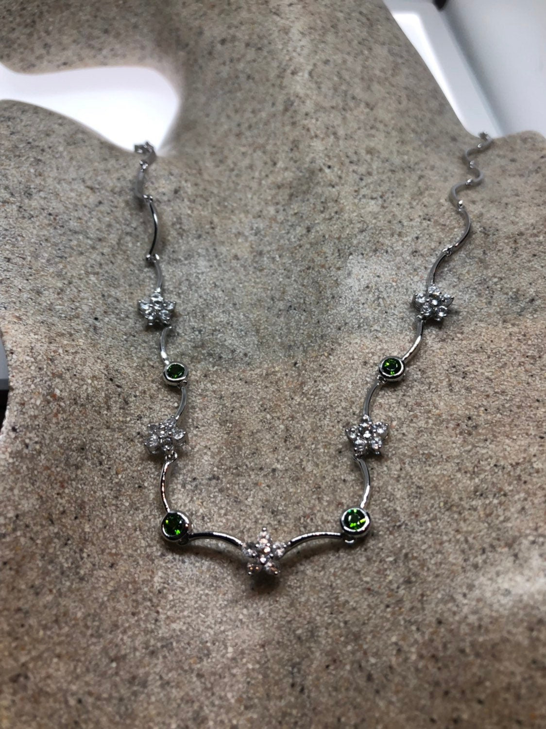 Vintage Handmade 925 Sterling Silver Chrome Diopside and Peridot Flower Necklace