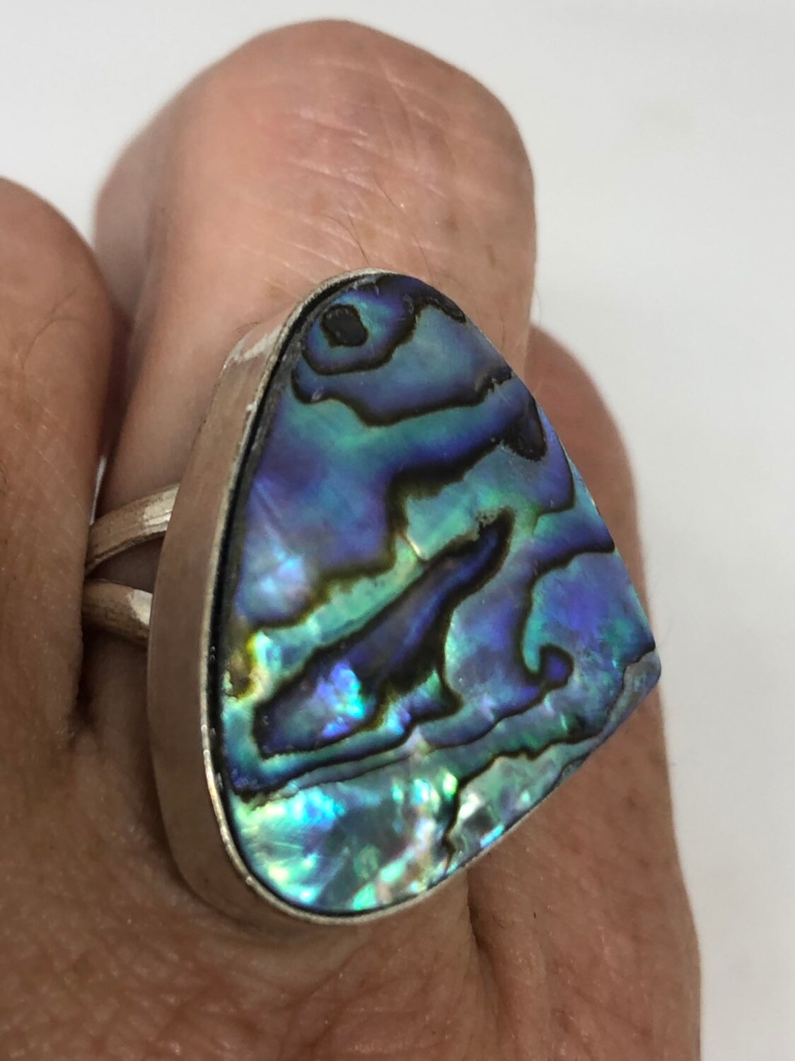 Antique Green Abalone White Bronze Silver Ring