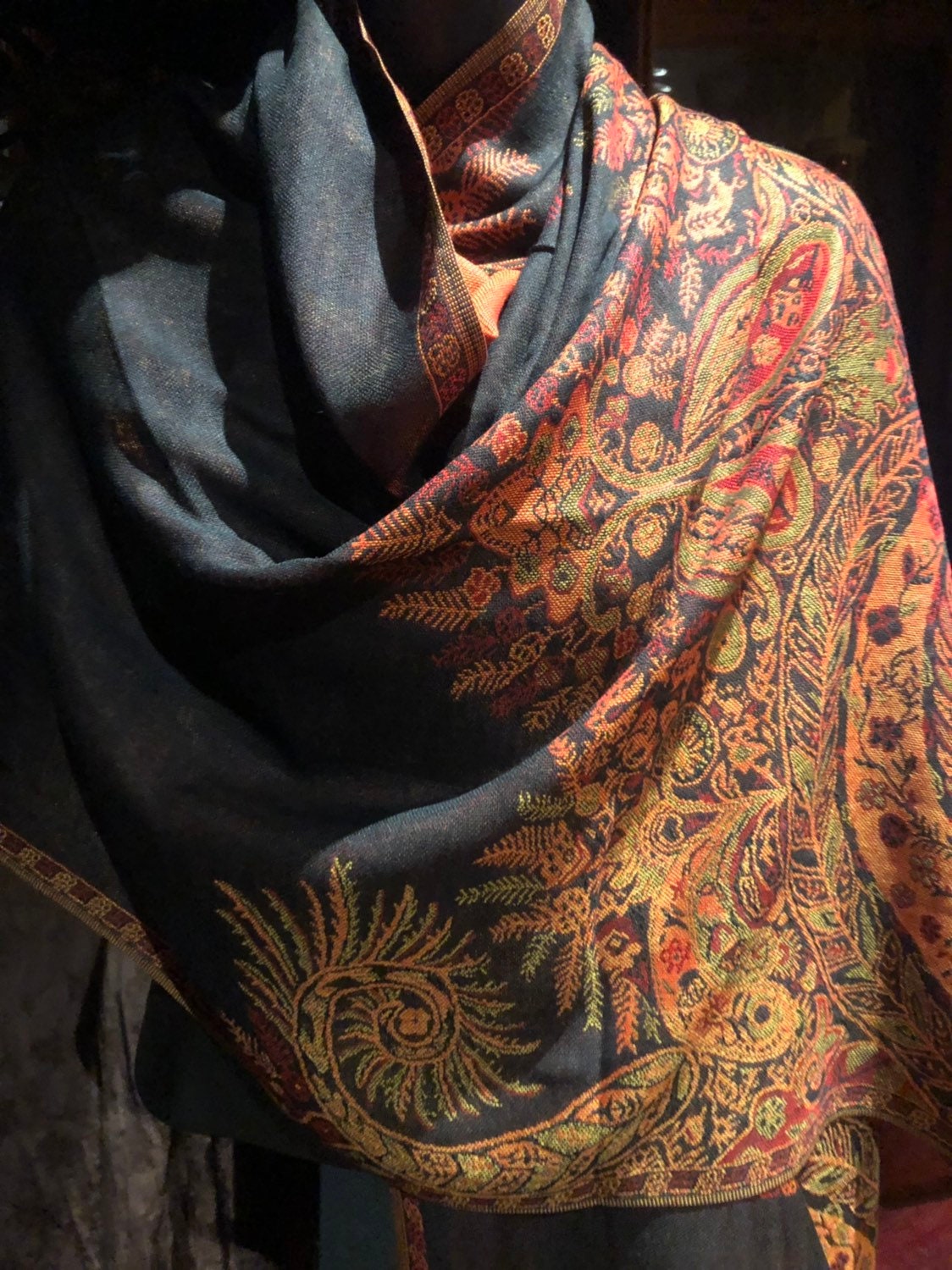 Black Red Vintage Paisley Brocade Pashmina Scarf Wrap Shawl