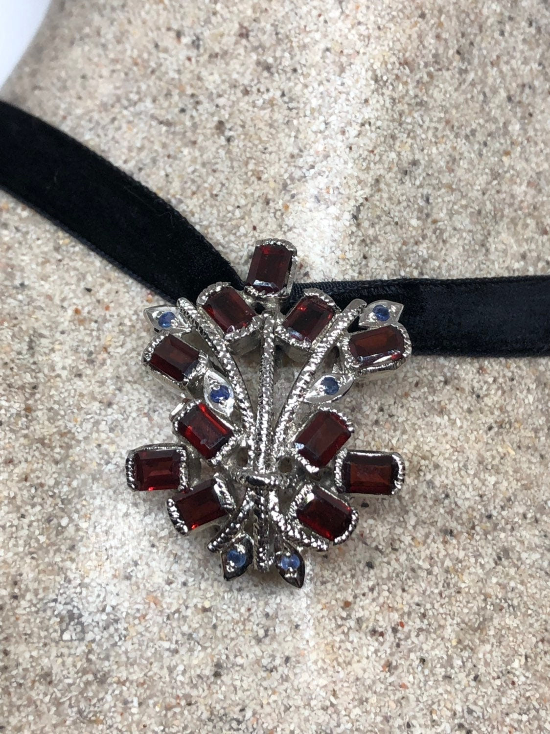 Vintage Handmade Genuine Garnet 925 Sterling Silver Rhodium Brooch Choker