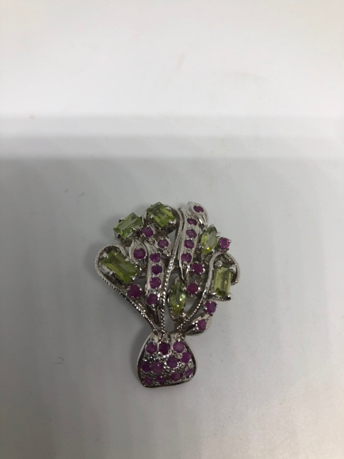 Vintage Handmade 925 Sterling Silver Genuine Peridot Pendant brooch