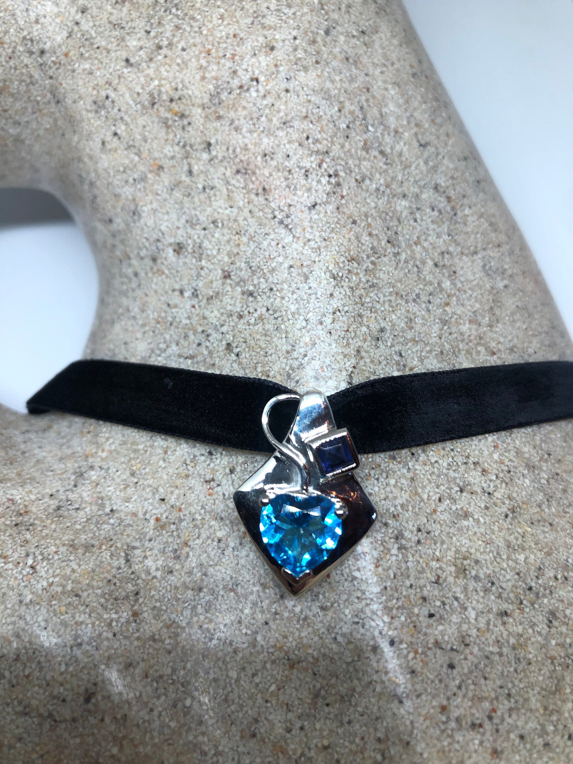 Vintage Genuine Blue Topaz 925 Sterling Silver Deco Choker Necklace Pendant