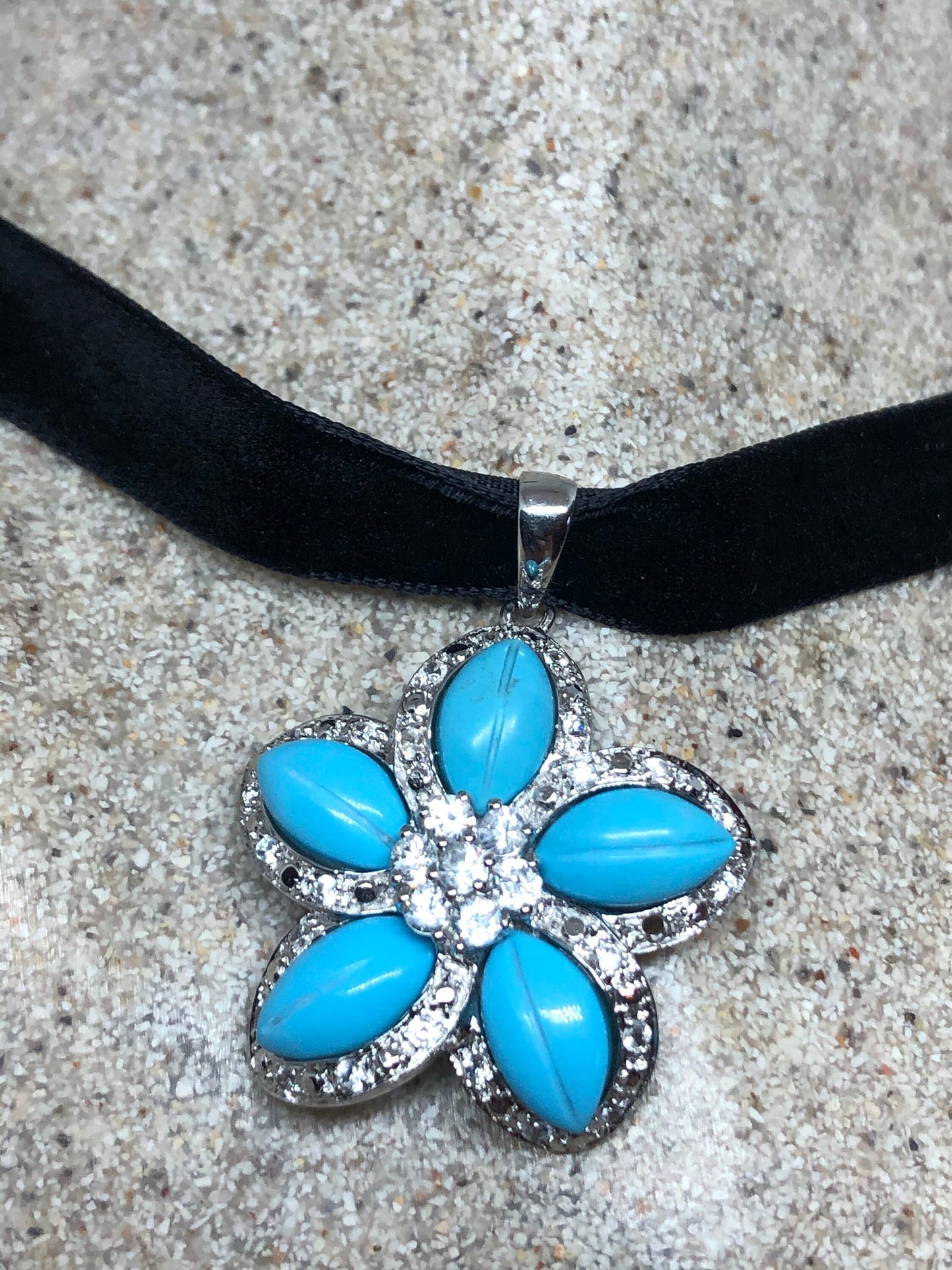 Vintage 925 Sterling Silver Persian Blue Turquoise Flower Pendant Necklace