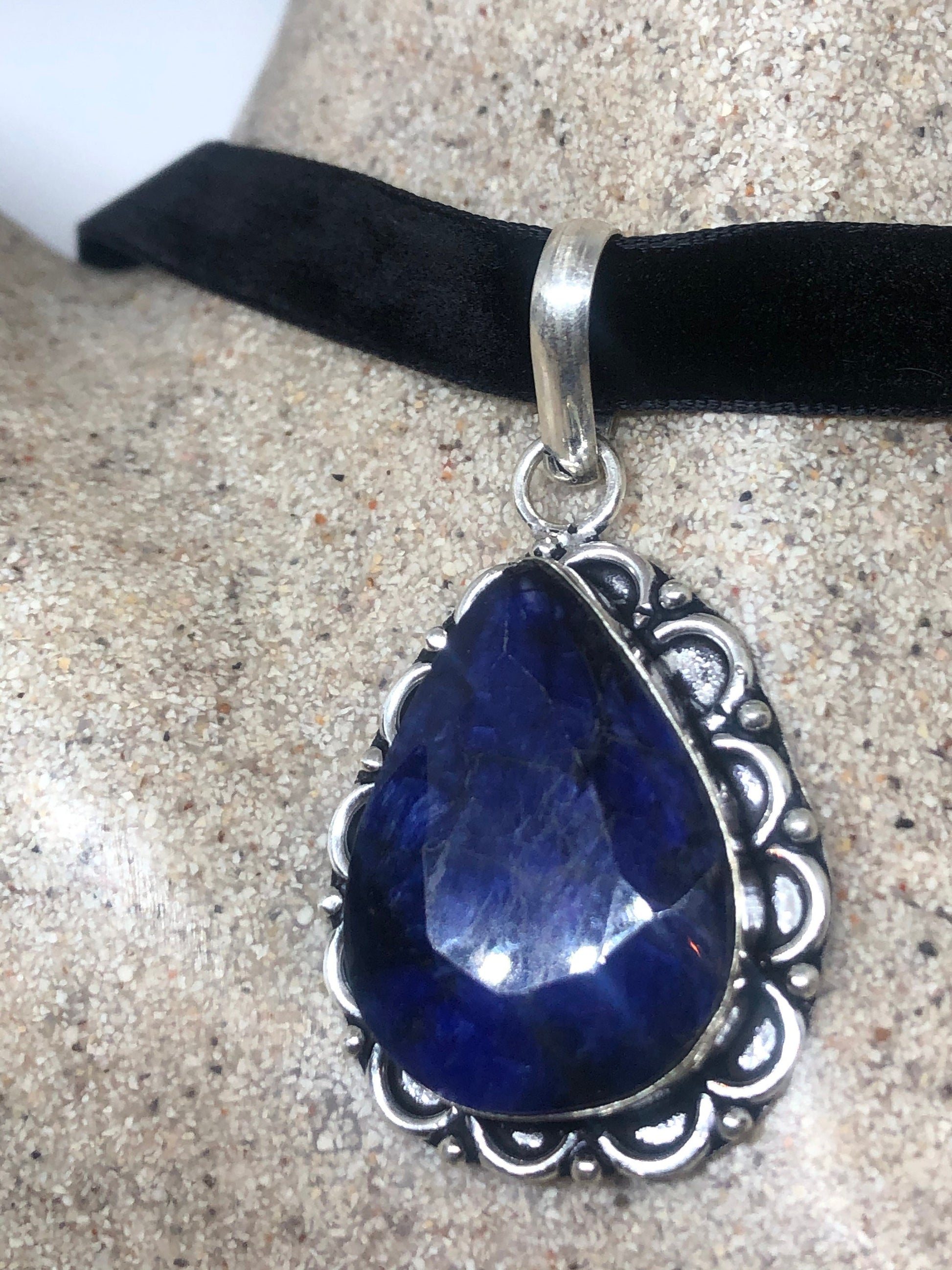 Vintage Tibetan Blue Lapis Lazuli Boho Choker Black Velevet Ribbon Necklace.
