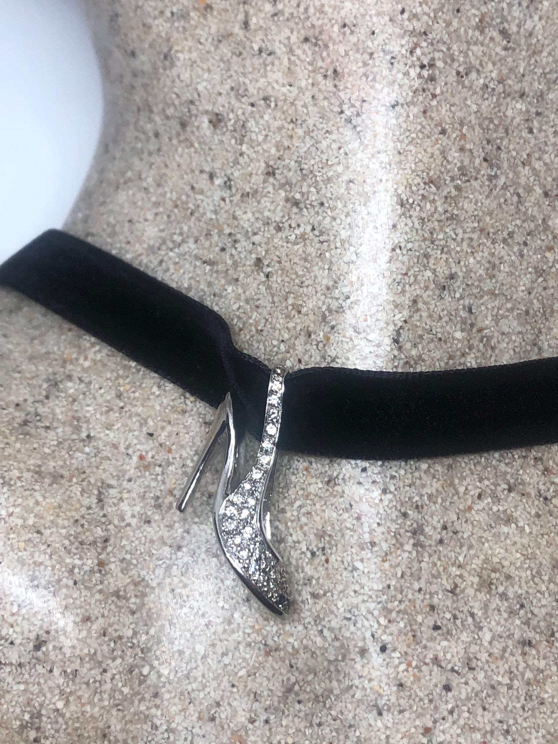 Vintage Wishbone 925 Sterling Silver White Sapphire Choker Necklace