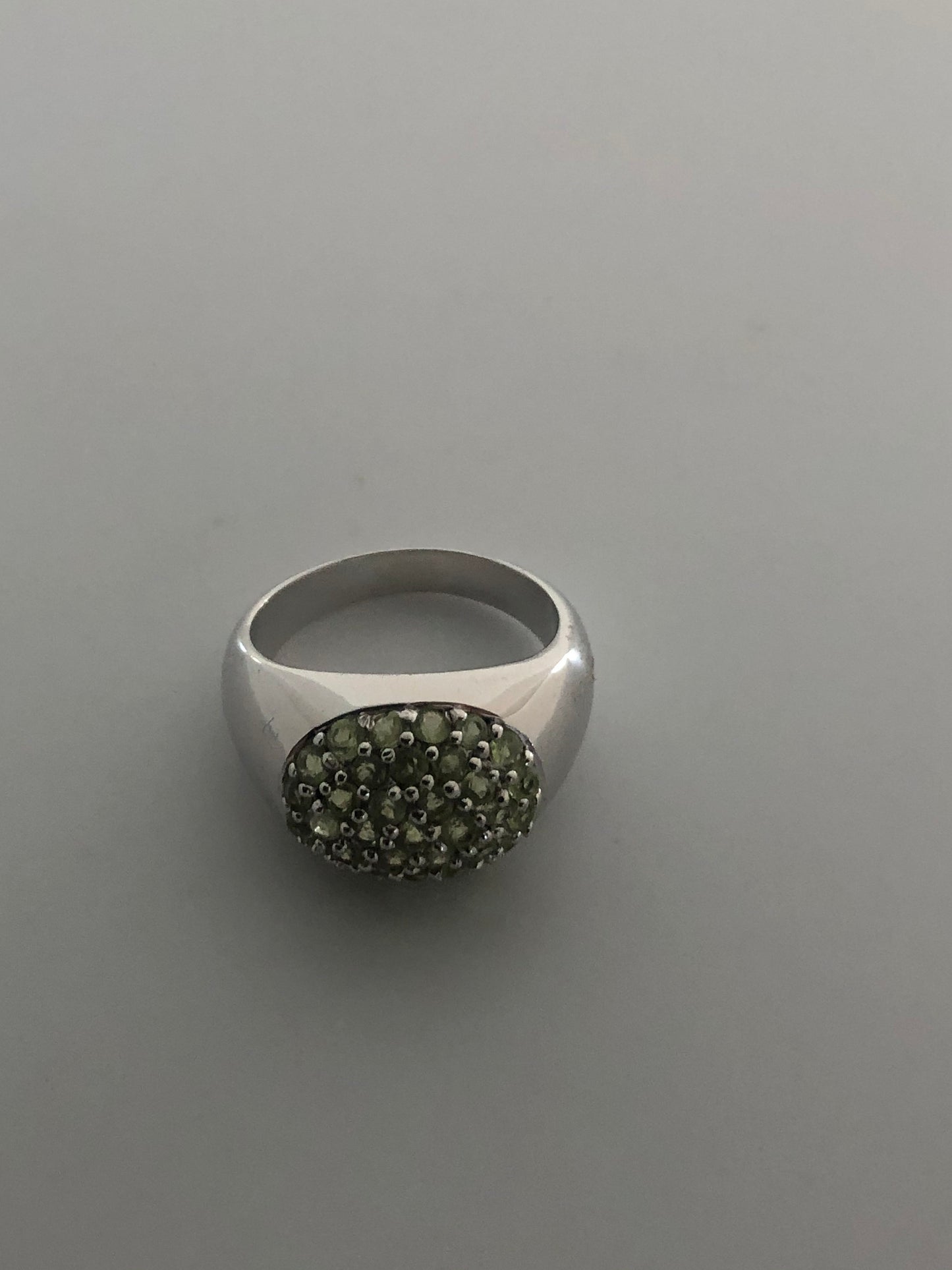 Vintage Handmade Genuine Green Peridot 925 Sterling Silver Ring Size 8