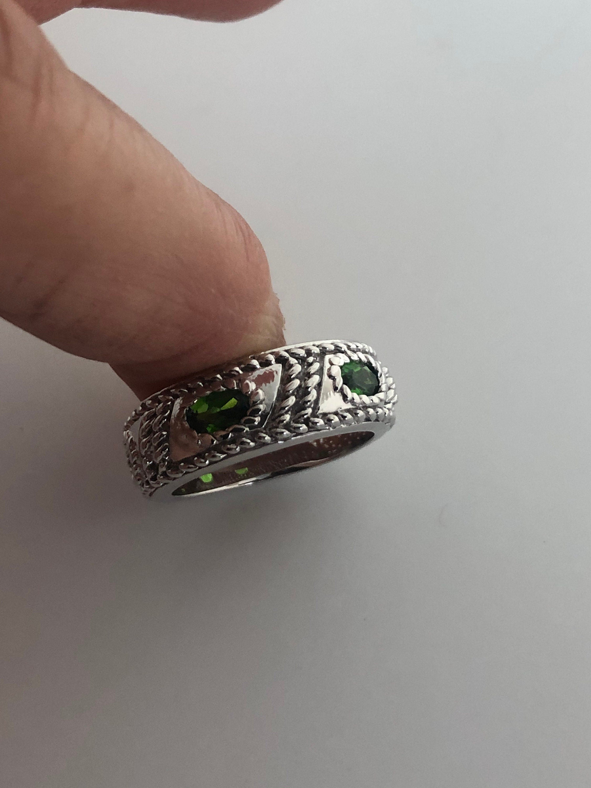 Vintage outlet Handmade Green Chrome Diopside Filigree Setting Sterling Silver Gothic Ring