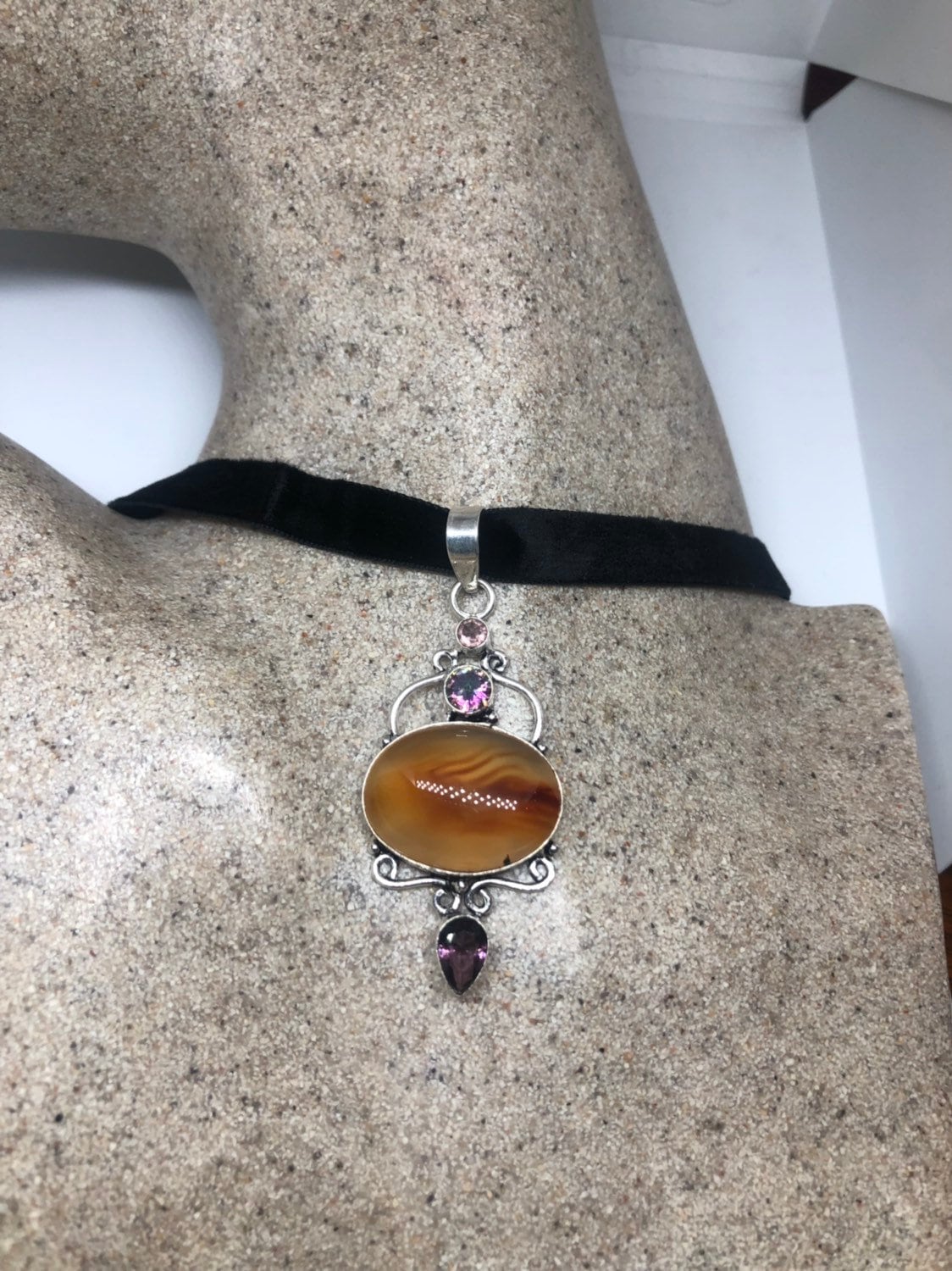 Vintage Handmade Gothic Styled Silver Finished Genuine Carnelian Agate and Choker Necklace