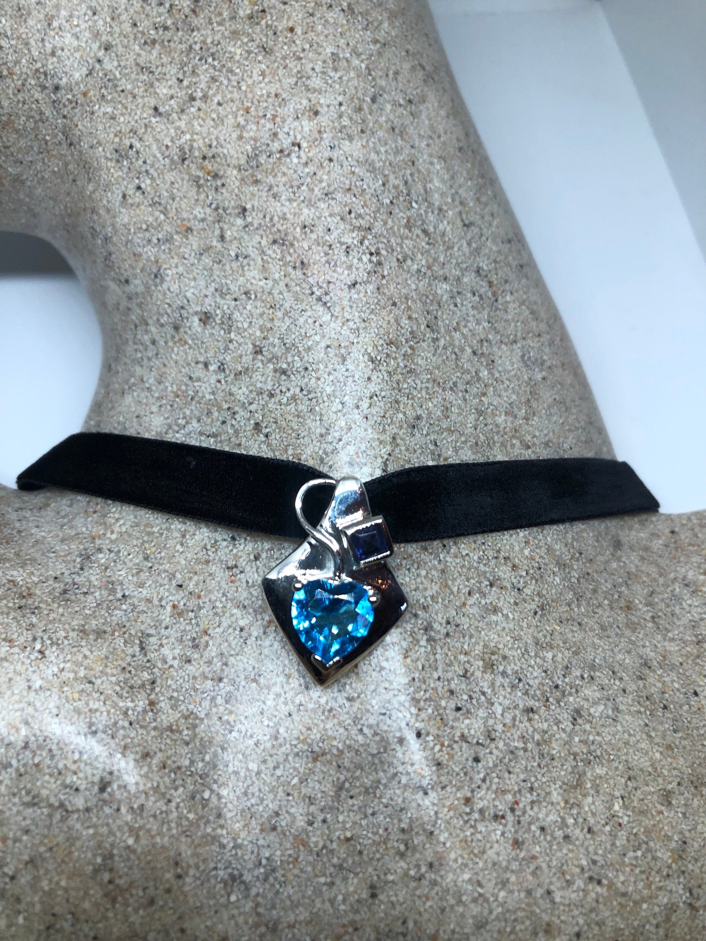 Vintage Genuine Blue Topaz 925 Sterling Silver Deco Choker Necklace Pendant