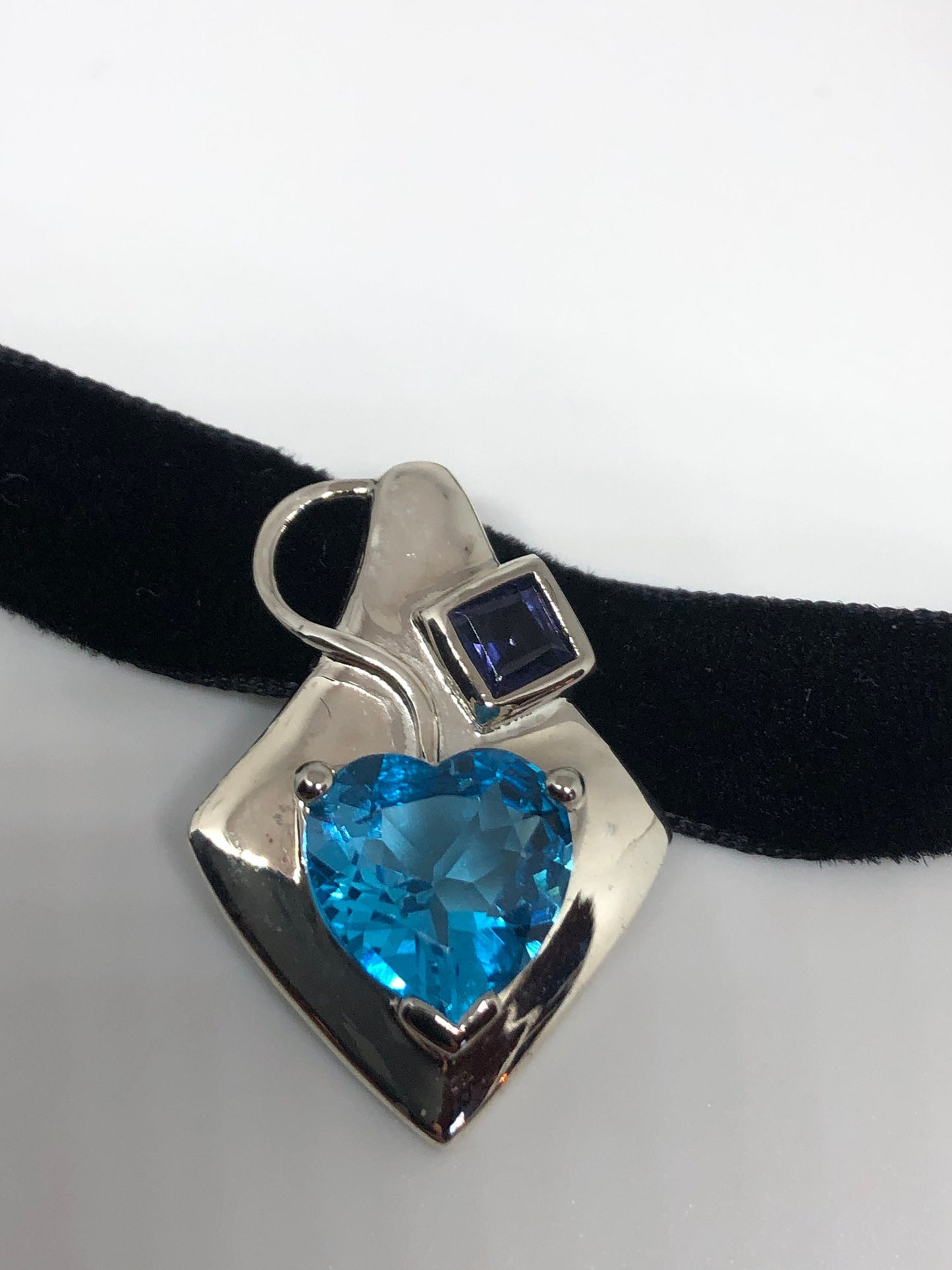 Vintage Genuine Blue Topaz 925 Sterling Silver Deco Choker Necklace Pendant