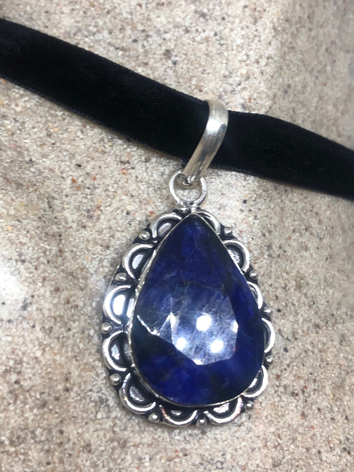 Vintage Tibetan Blue Lapis Lazuli Boho Choker Black Velevet Ribbon Necklace.