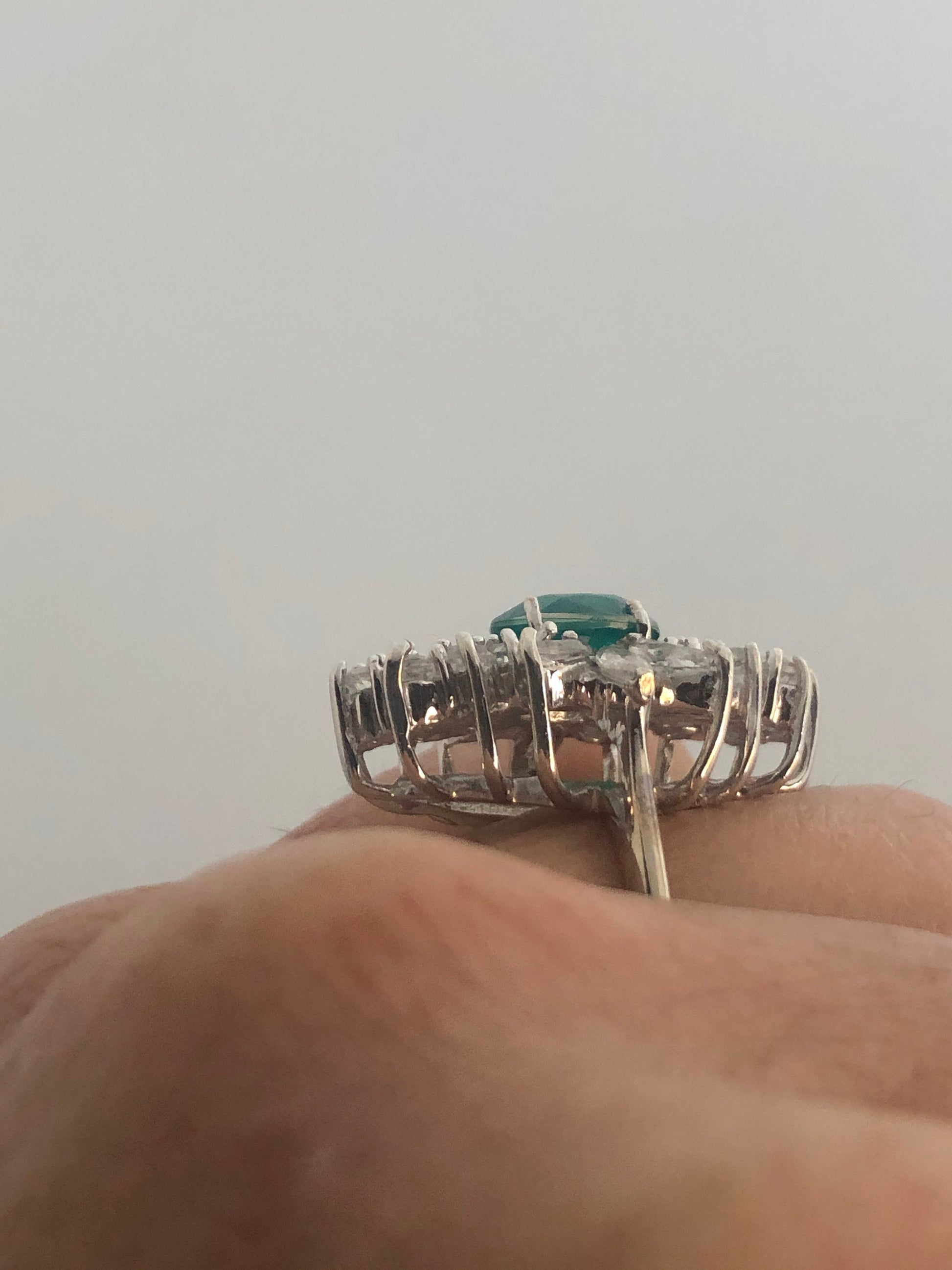 Vintage Handmade Genuine Green Flourite White Sapphire Setting 925 Sterling Silver Ring