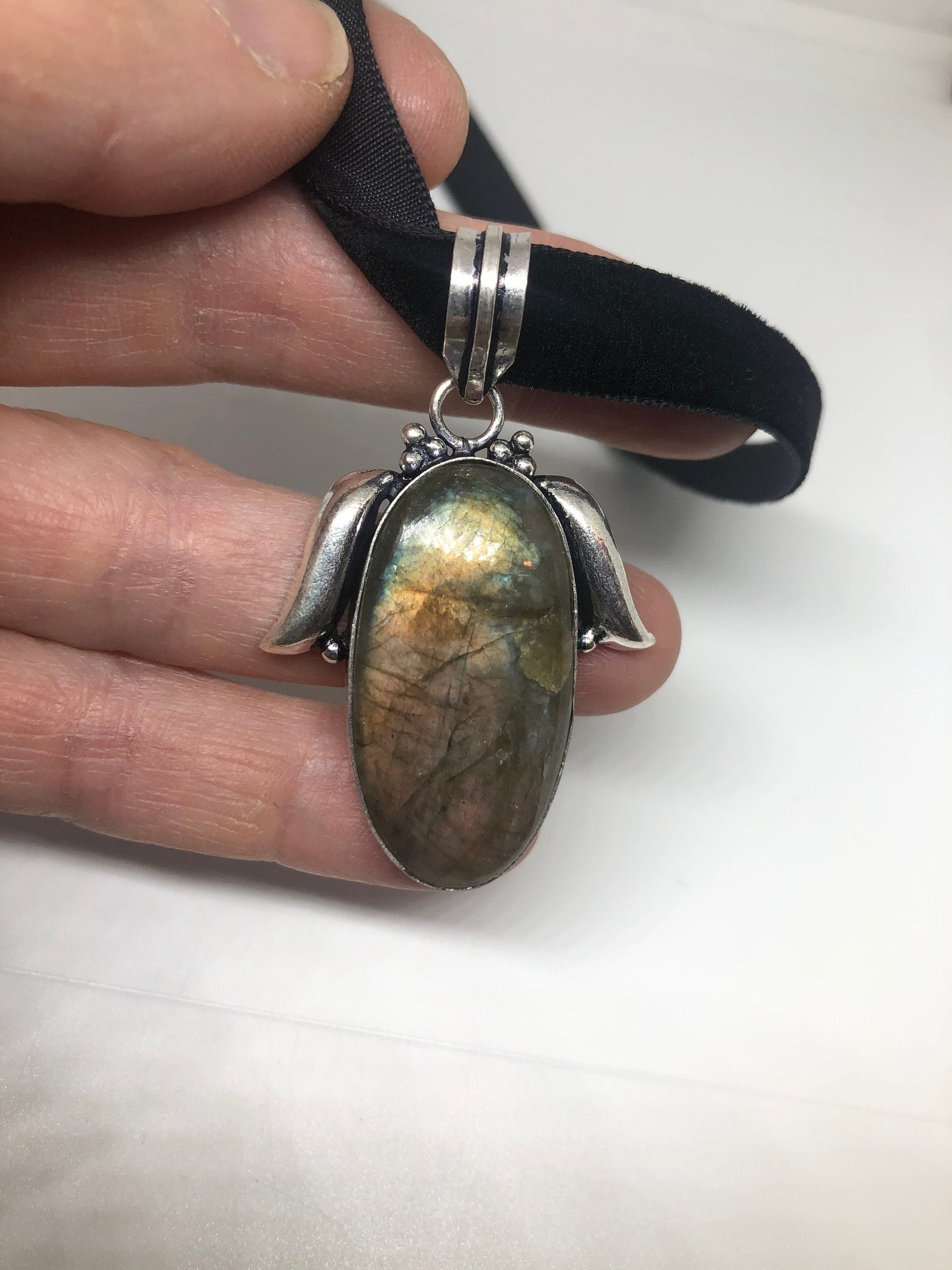 Vintage Silver Genuine Labradorite Gemstone Necklace.