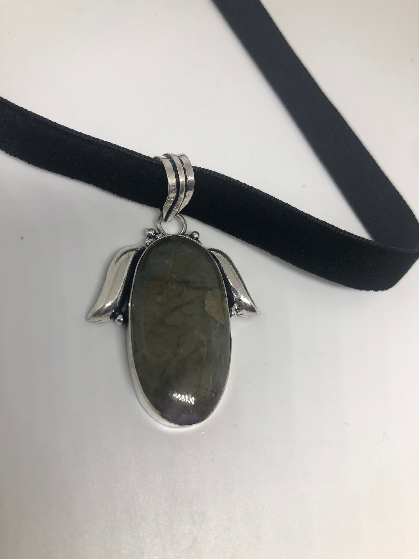 Vintage Silver Genuine Labradorite Gemstone Necklace.